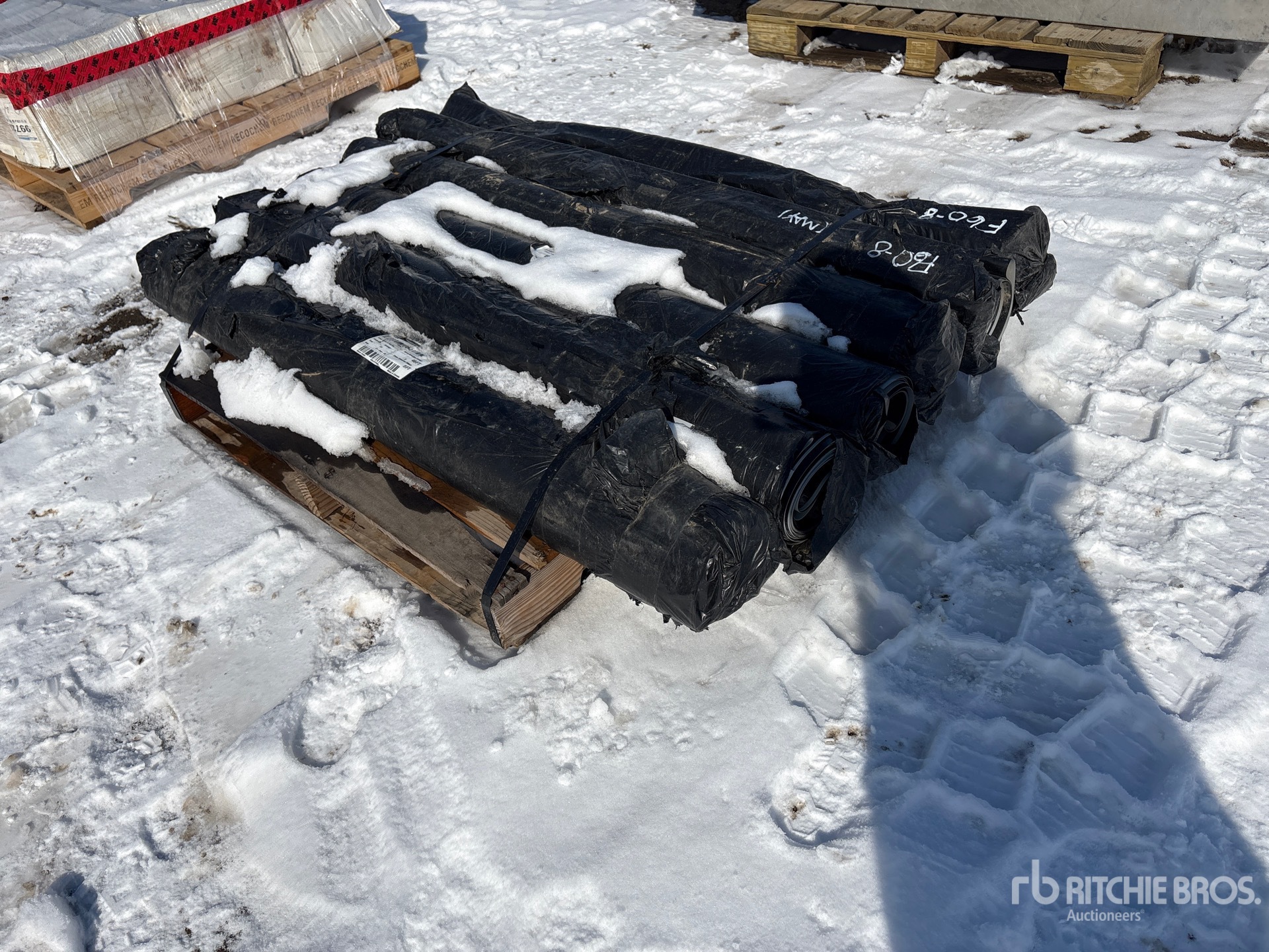 Aspect général with Image, coin arrière droit