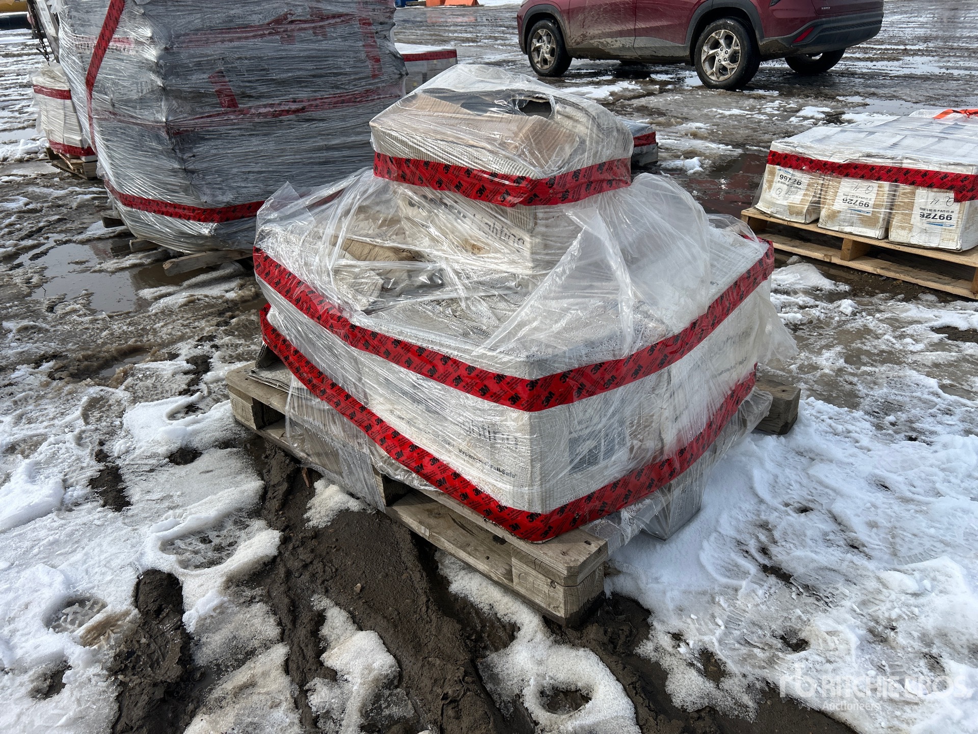 Aspect général with Image, coin arrière droit