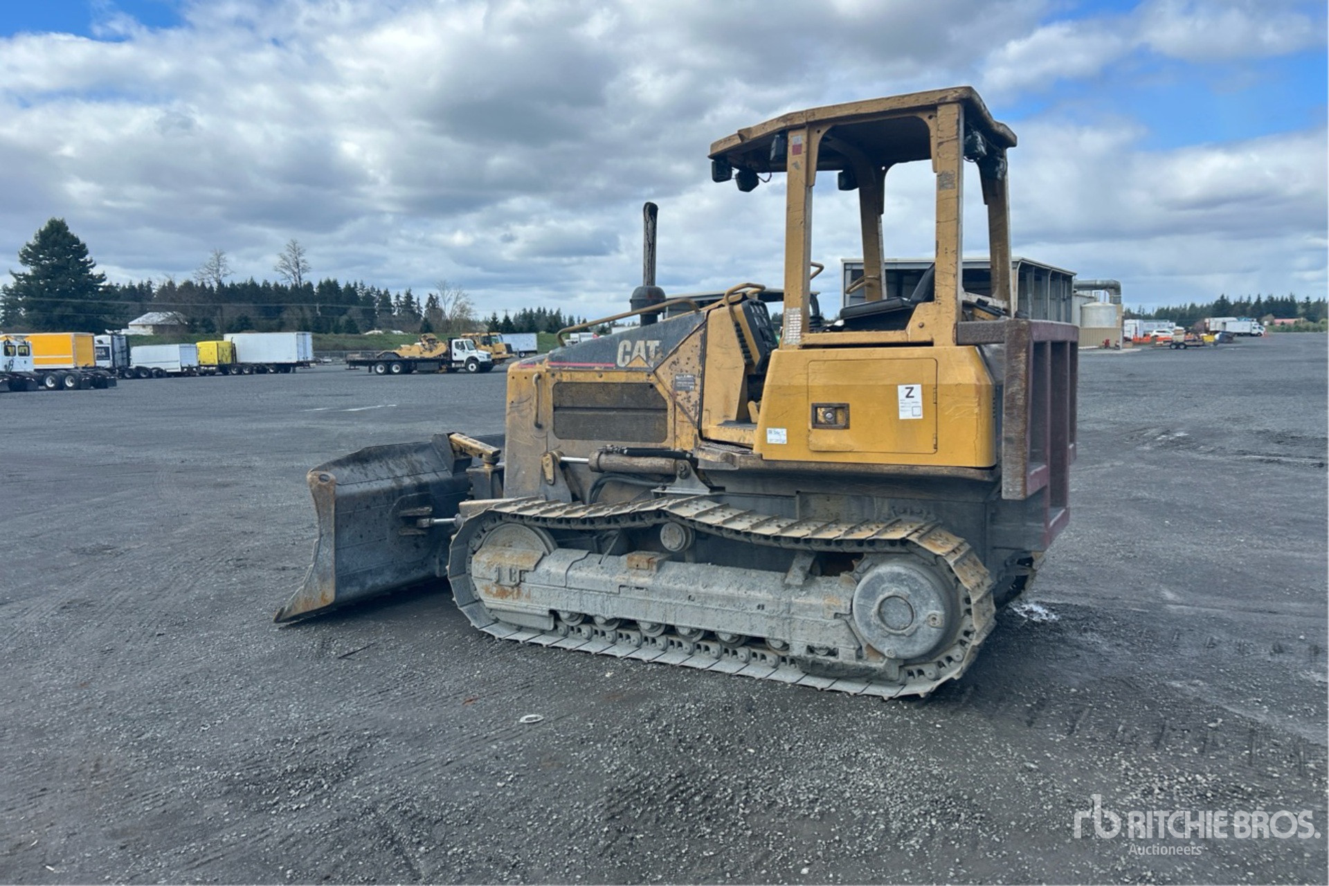 General Appearance with Picture, Left Rear Corner