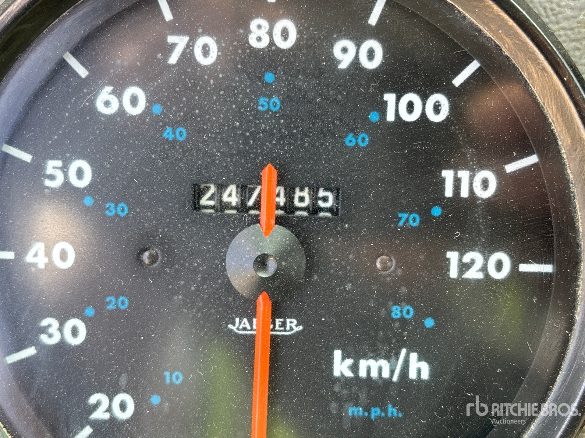 General Appearance with Hour Meter / Odometer