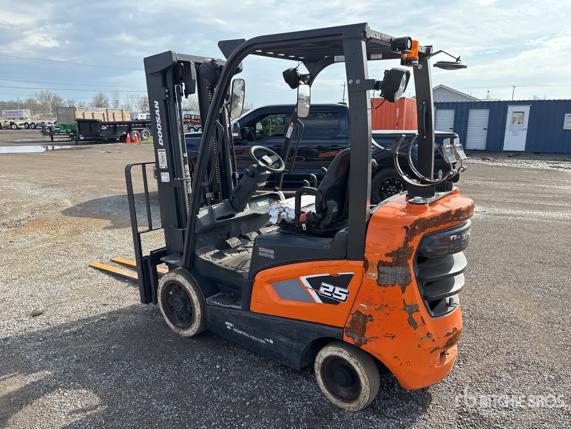 General Appearance with Picture, Left Rear Corner