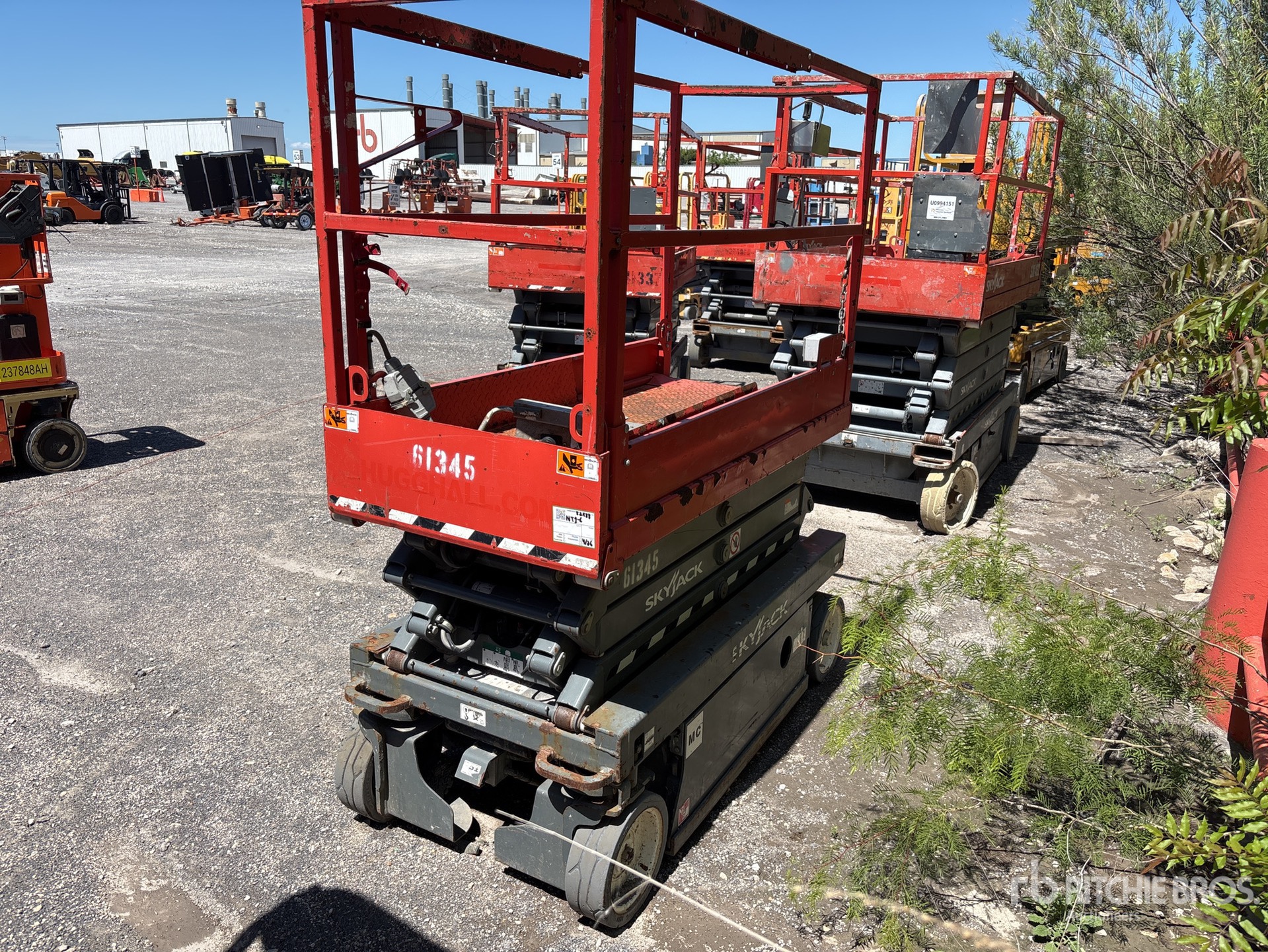 General Appearance with Featured Photo