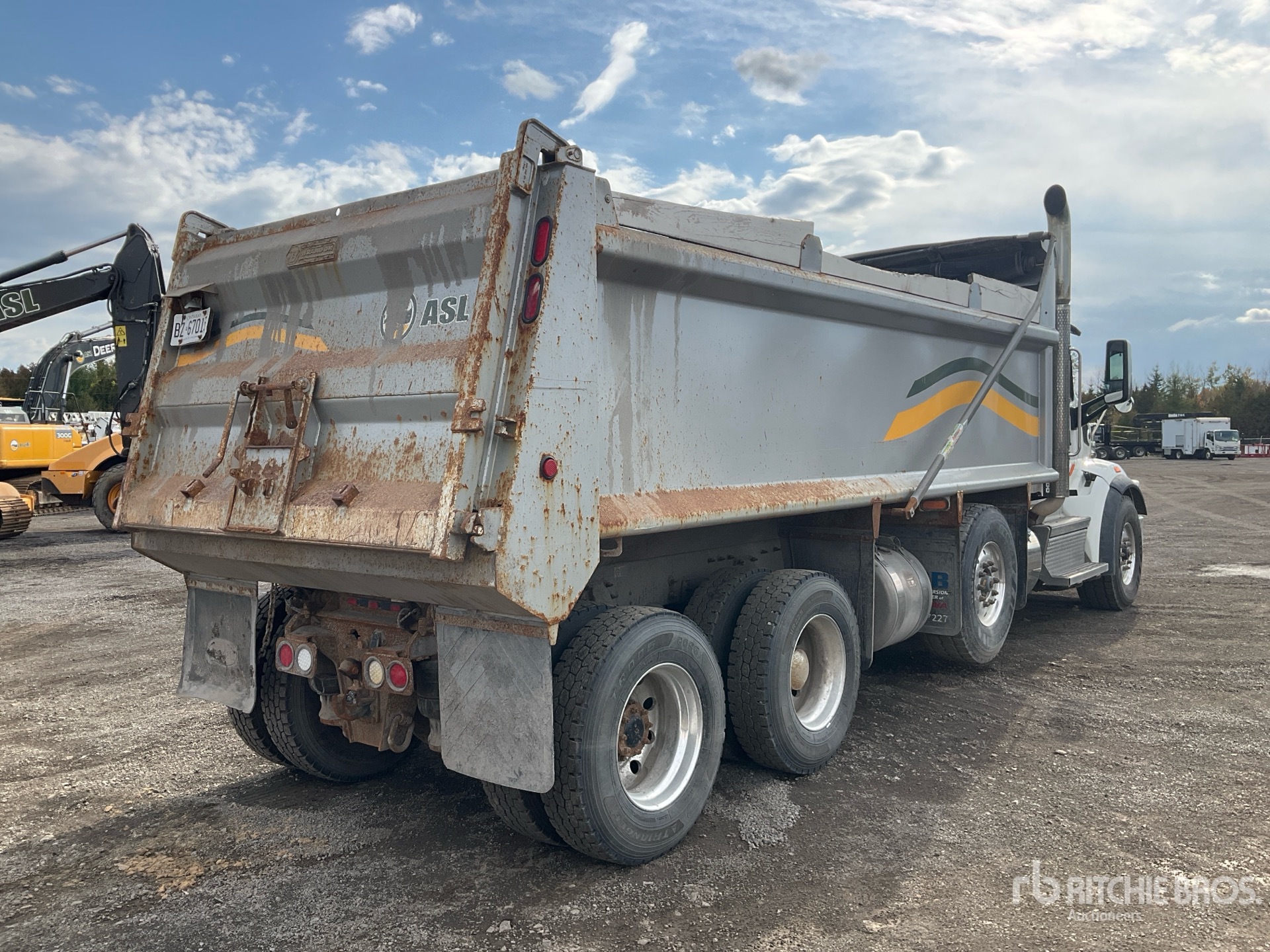 2022 Peterbilt 567