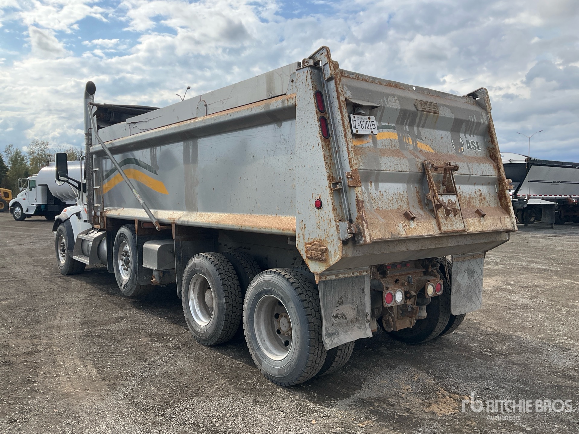 2022 Peterbilt 567
