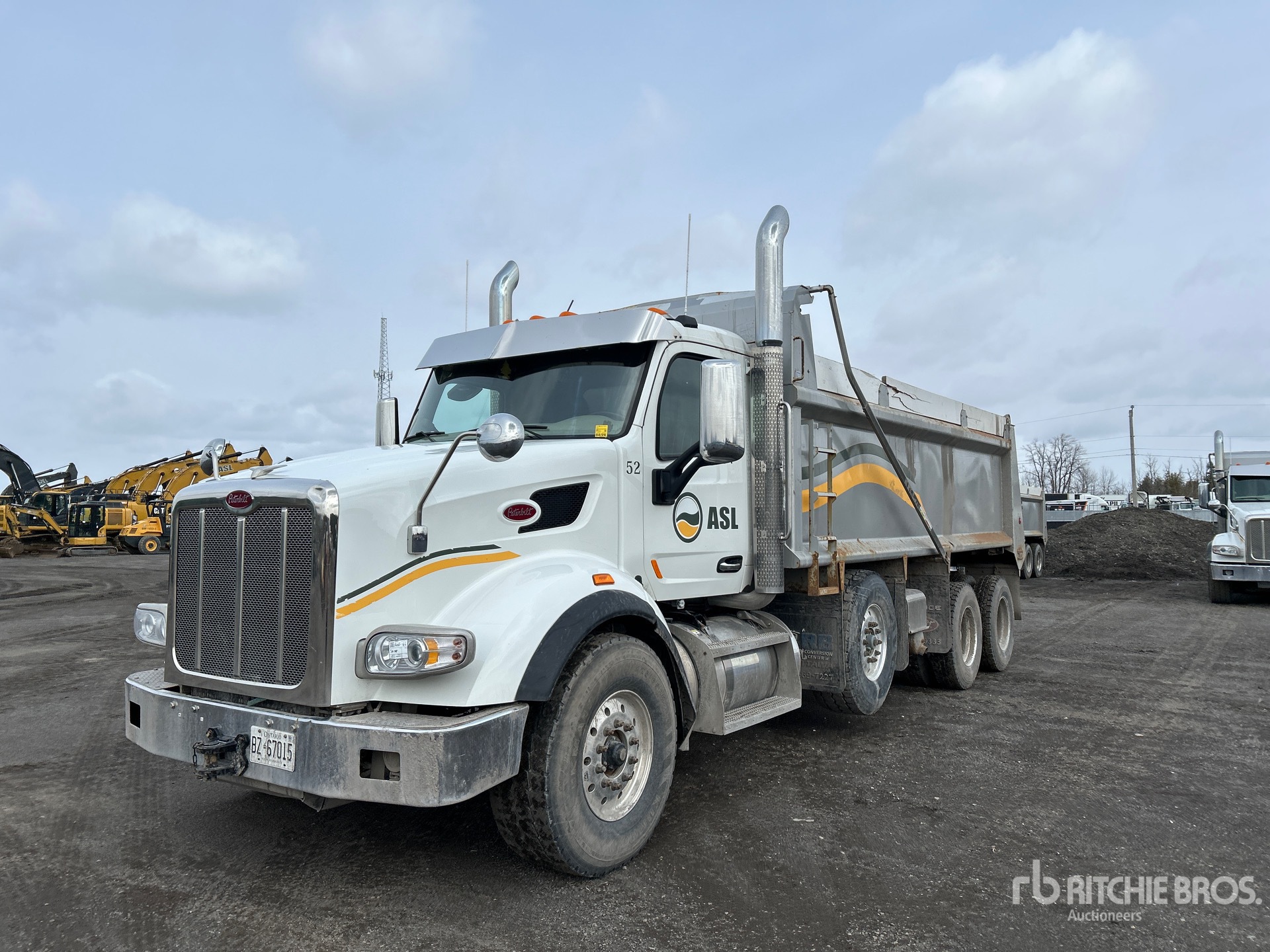 2022 Peterbilt 567