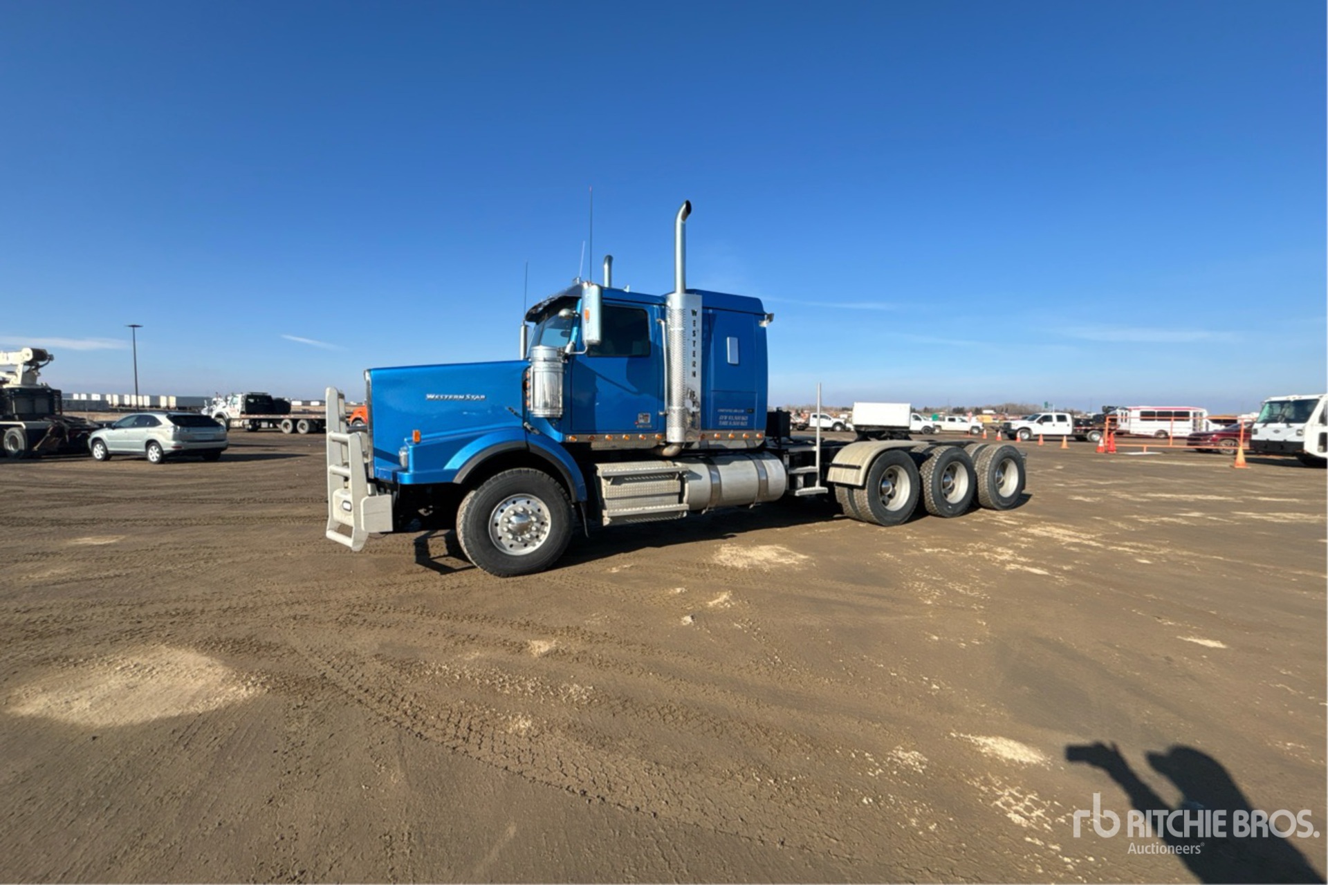 General Appearance with Picture, Left Front Corner