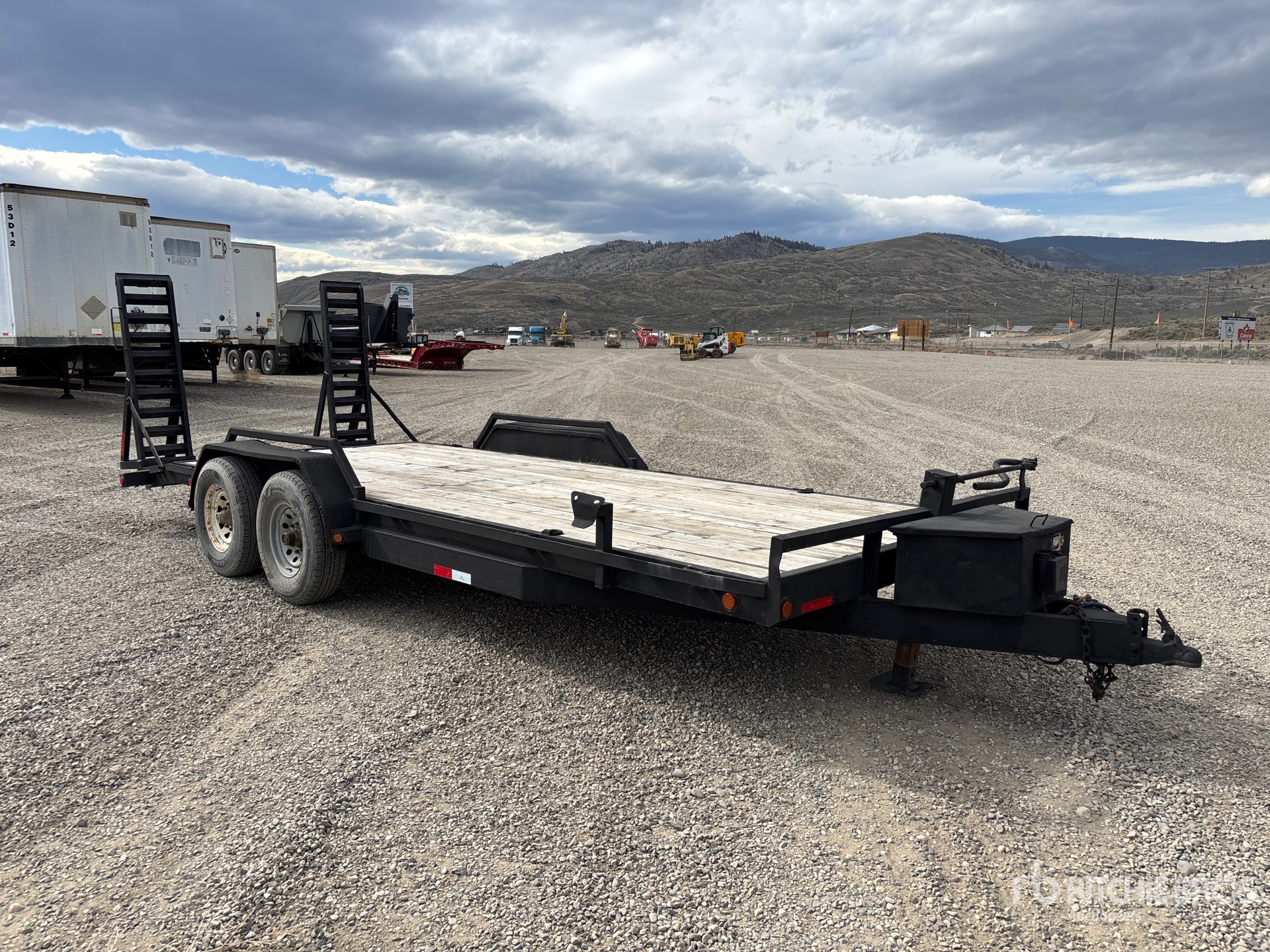 General Appearance with Image, coin avant droit