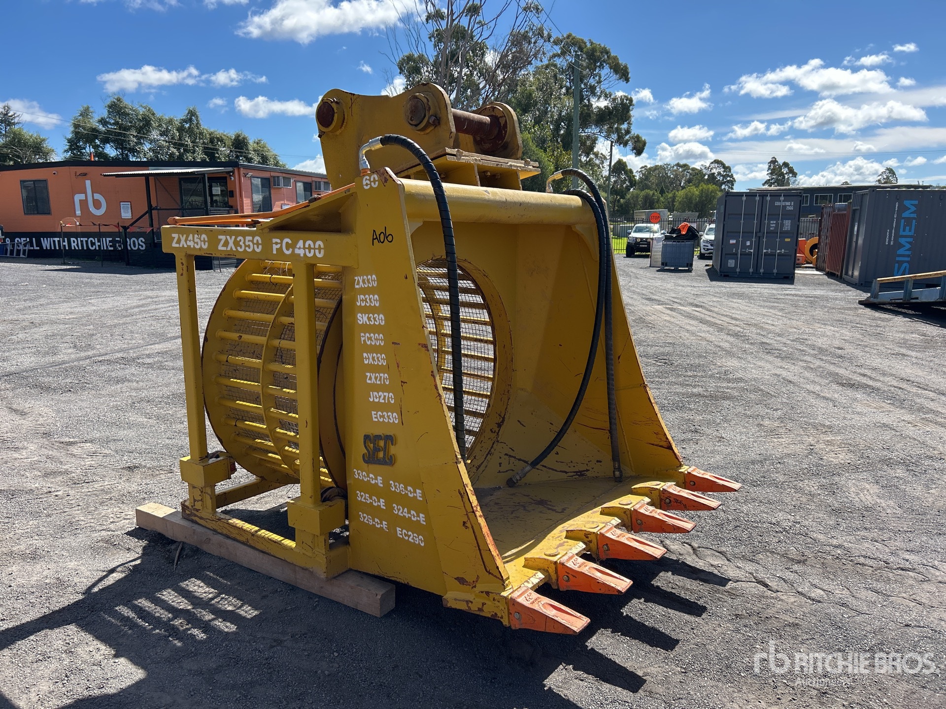 General Appearance with Picture, Right Front Corner