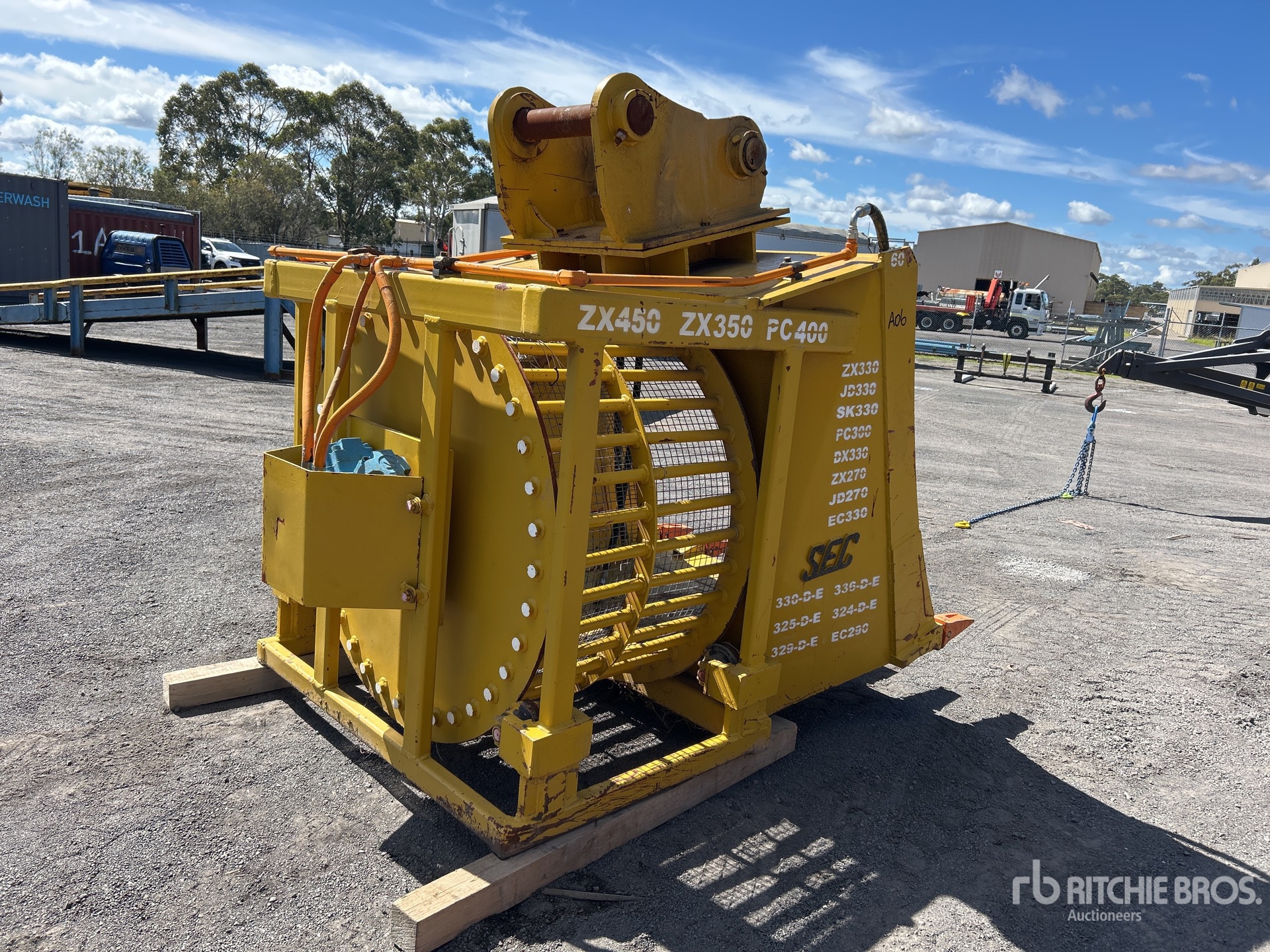 General Appearance with Picture, Right Rear Corner