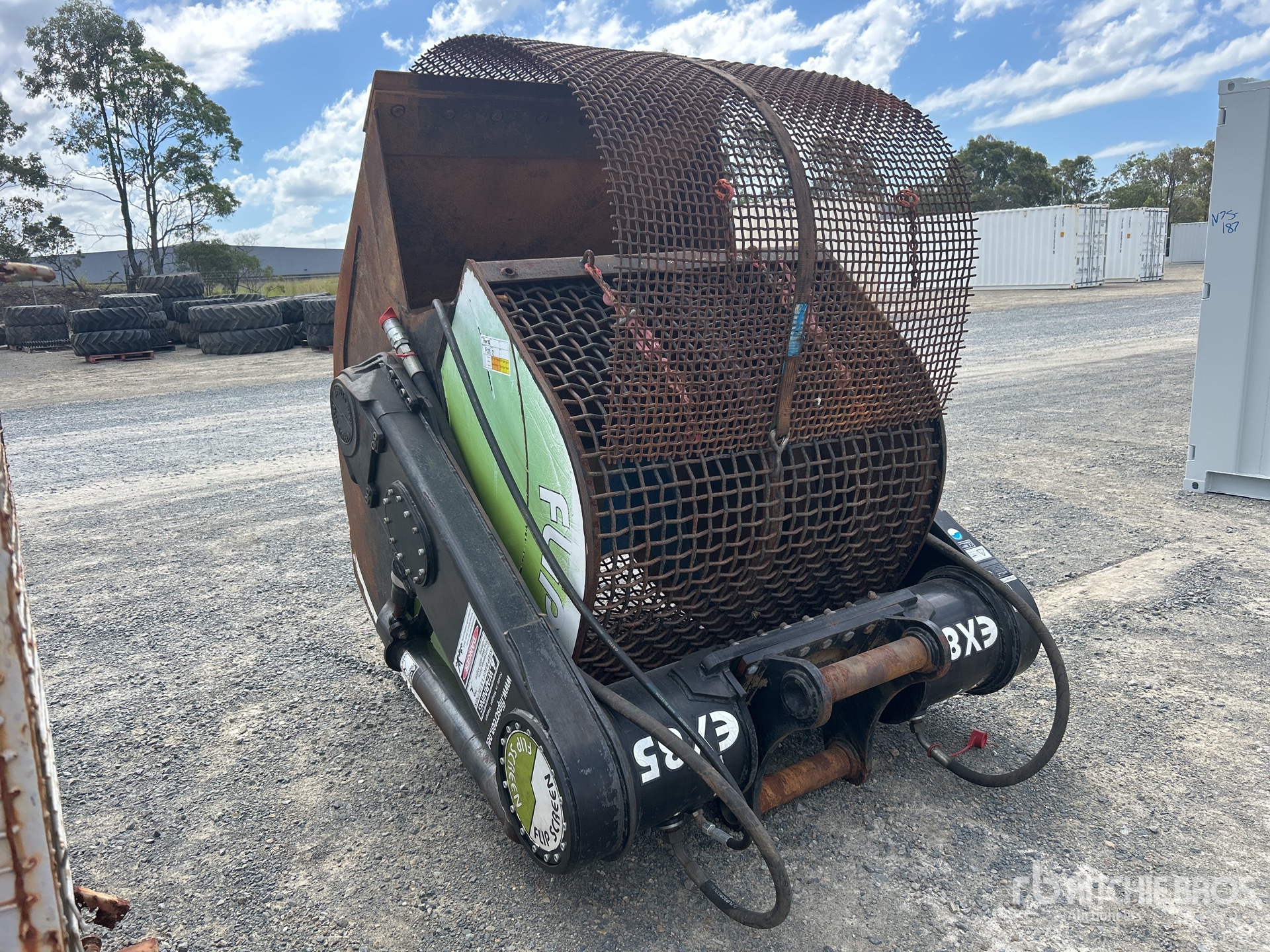 General Appearance with Picture, Left Rear Corner