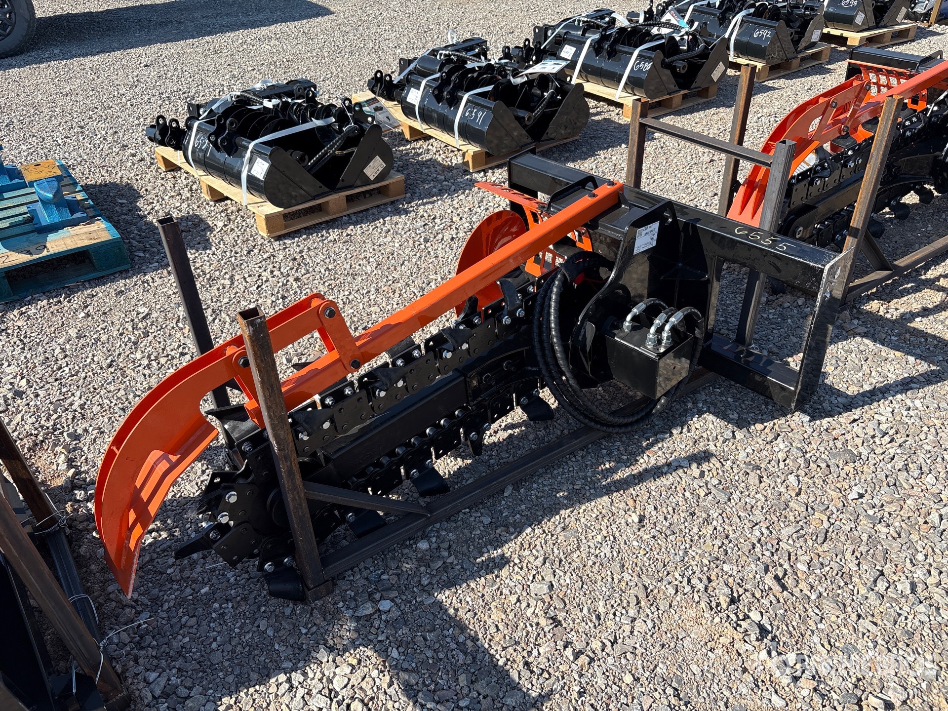 General Appearance with Foto, angolo anteriore sinistro