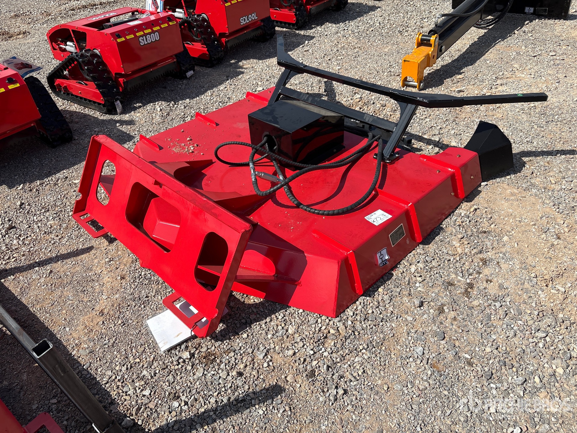 General Appearance with Foto, angolo anteriore sinistro