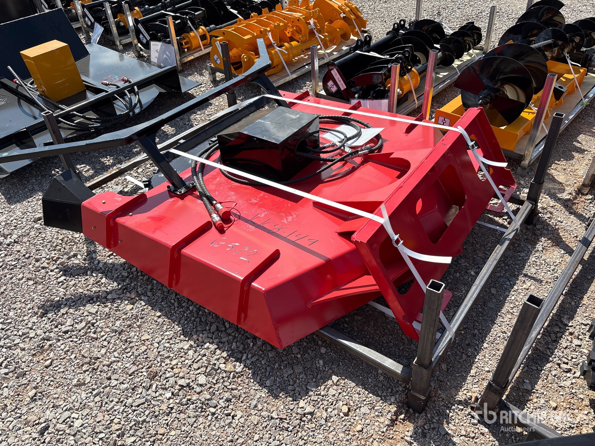 General Appearance with Foto, angolo posteriore sinistro