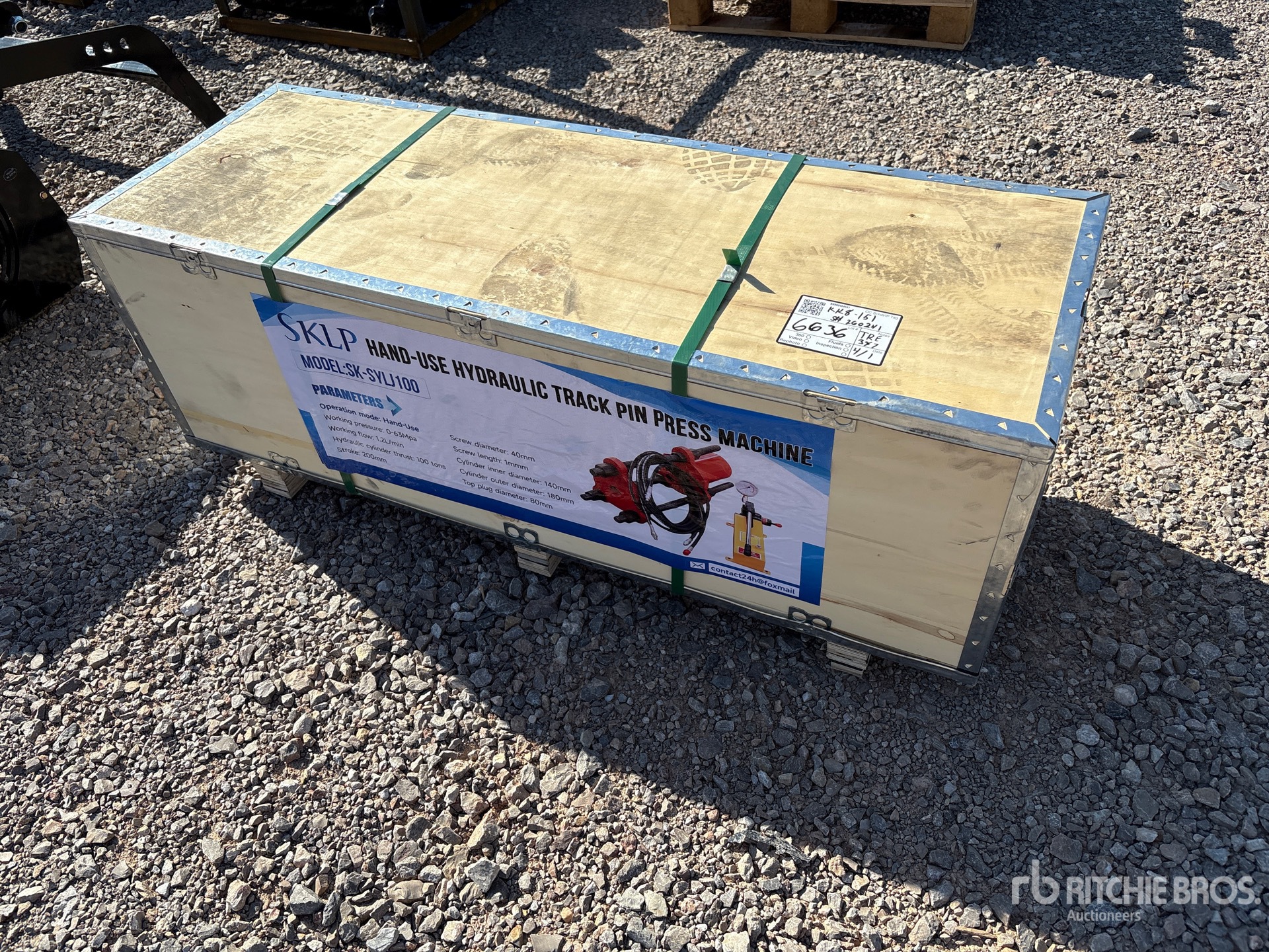 General Appearance with Picture, Left Front Corner