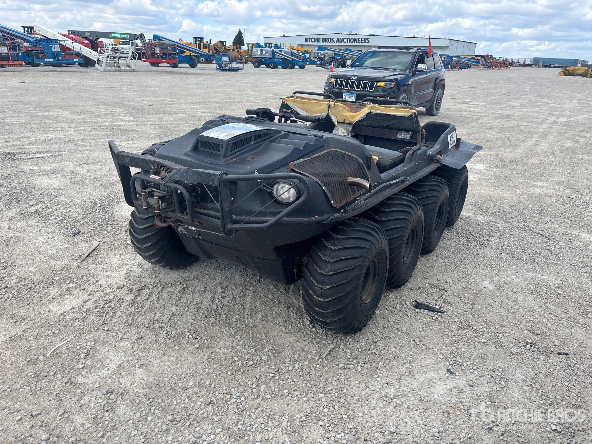 General Appearance with Featured Photo