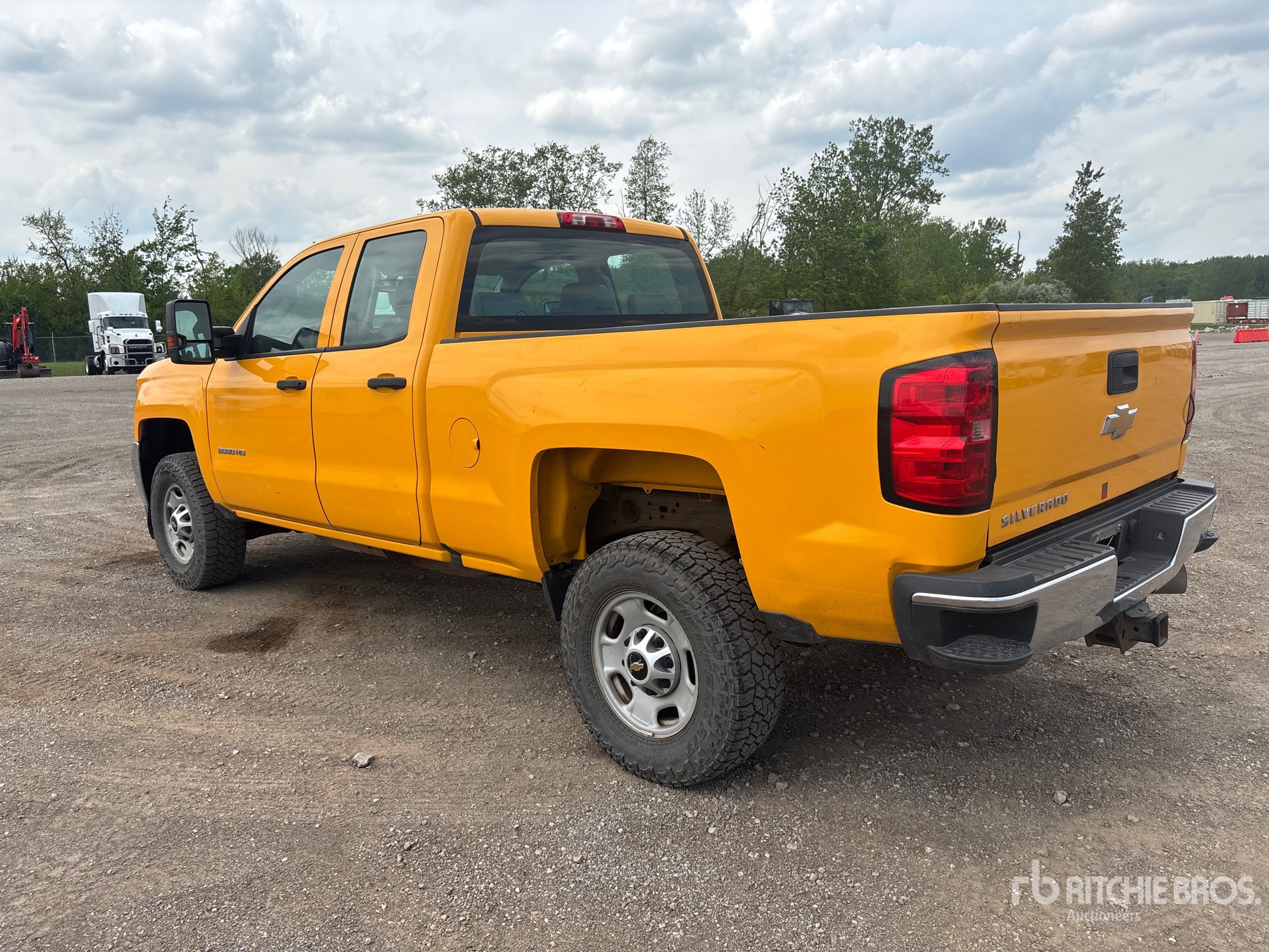 General Appearance with Picture, Left Rear Corner