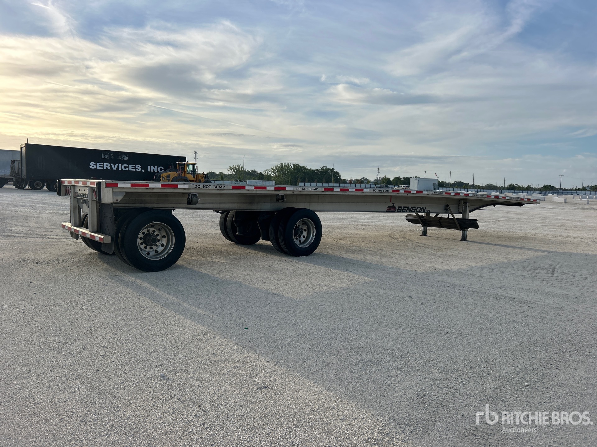 General Appearance with Imagen: esquina trasera derecha