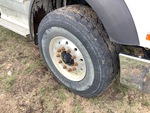 Underbody with Right Steer Tire