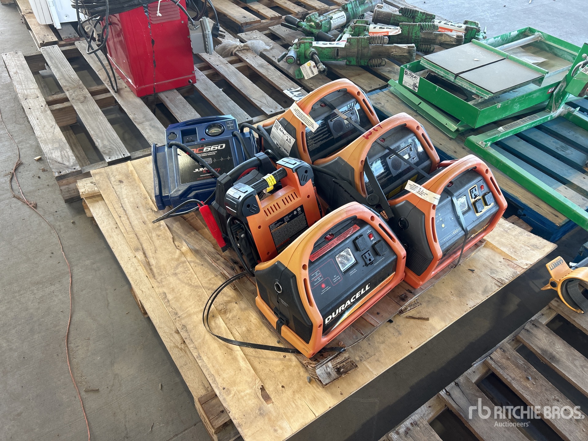 General Appearance with Image, coin avant droit