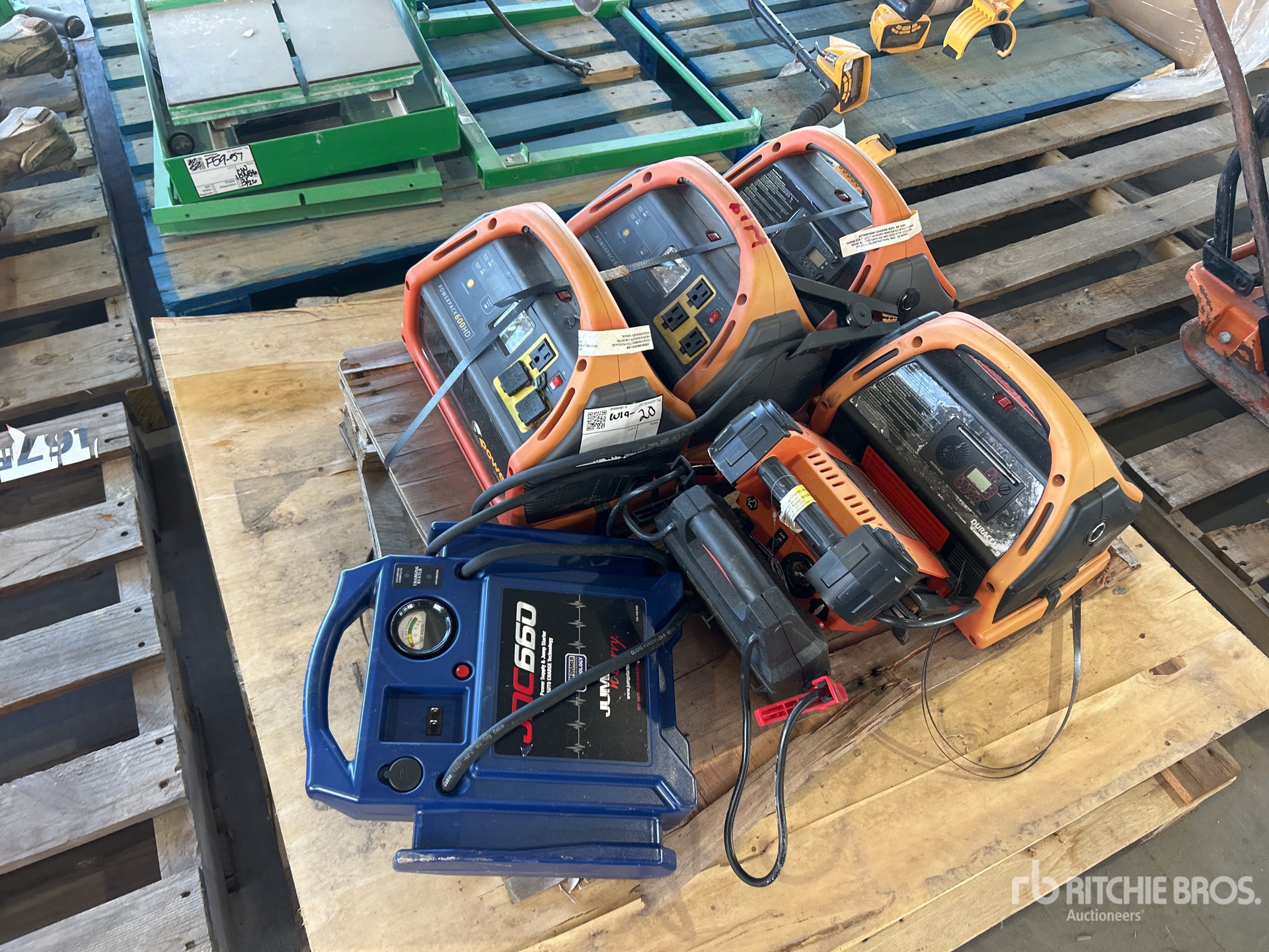 General Appearance with Image, coin avant gauche