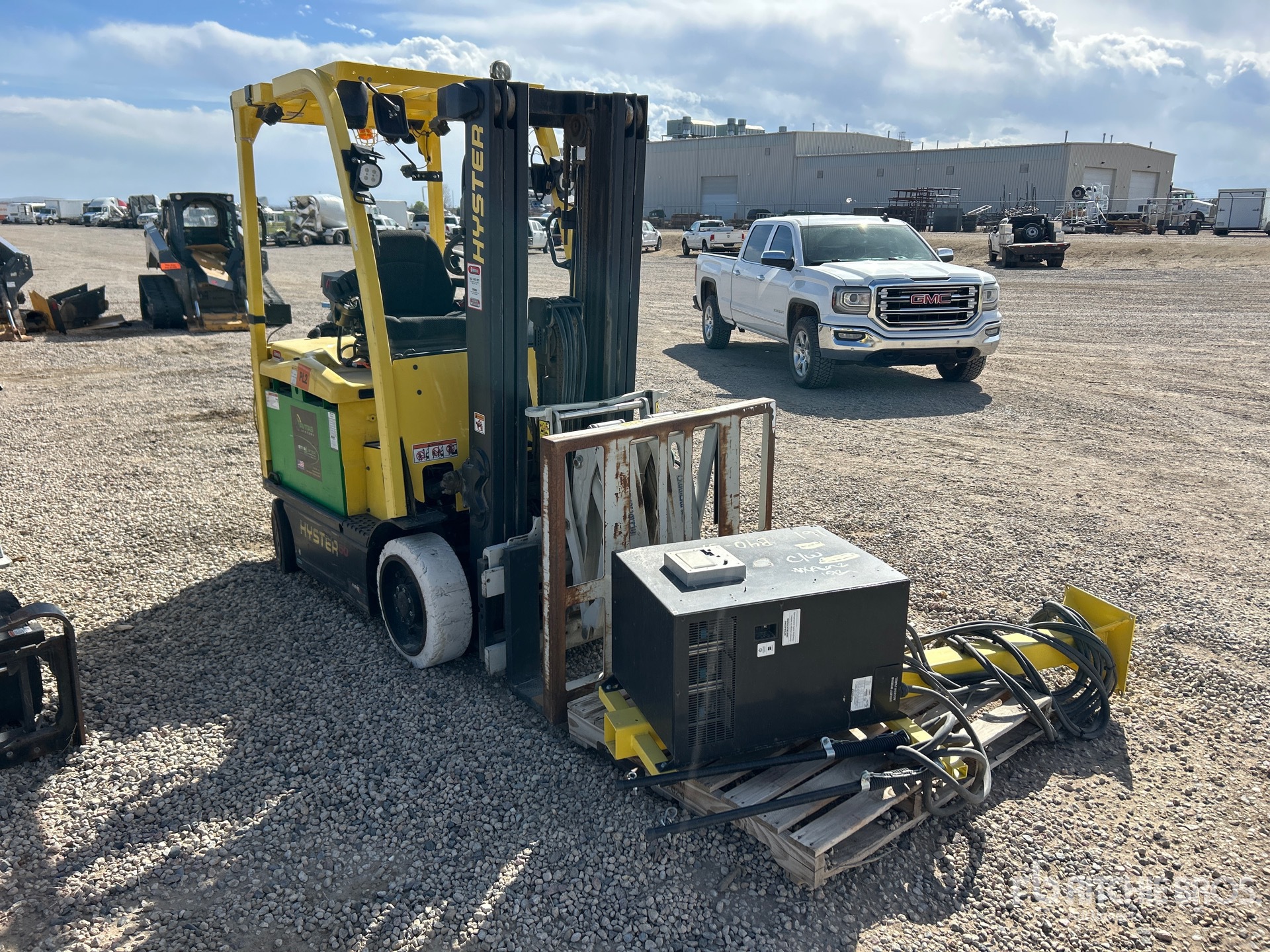 Aspect général with Image, coin avant droit