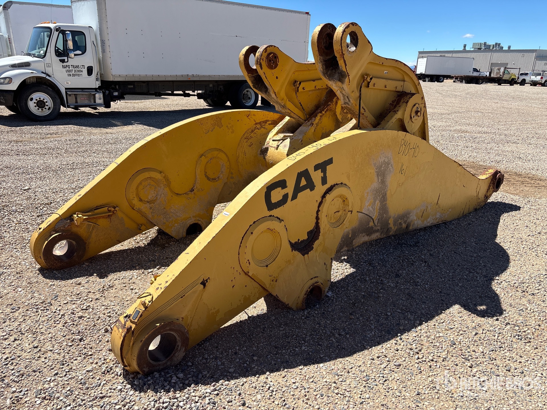 Aspect général with Image, coin avant droit