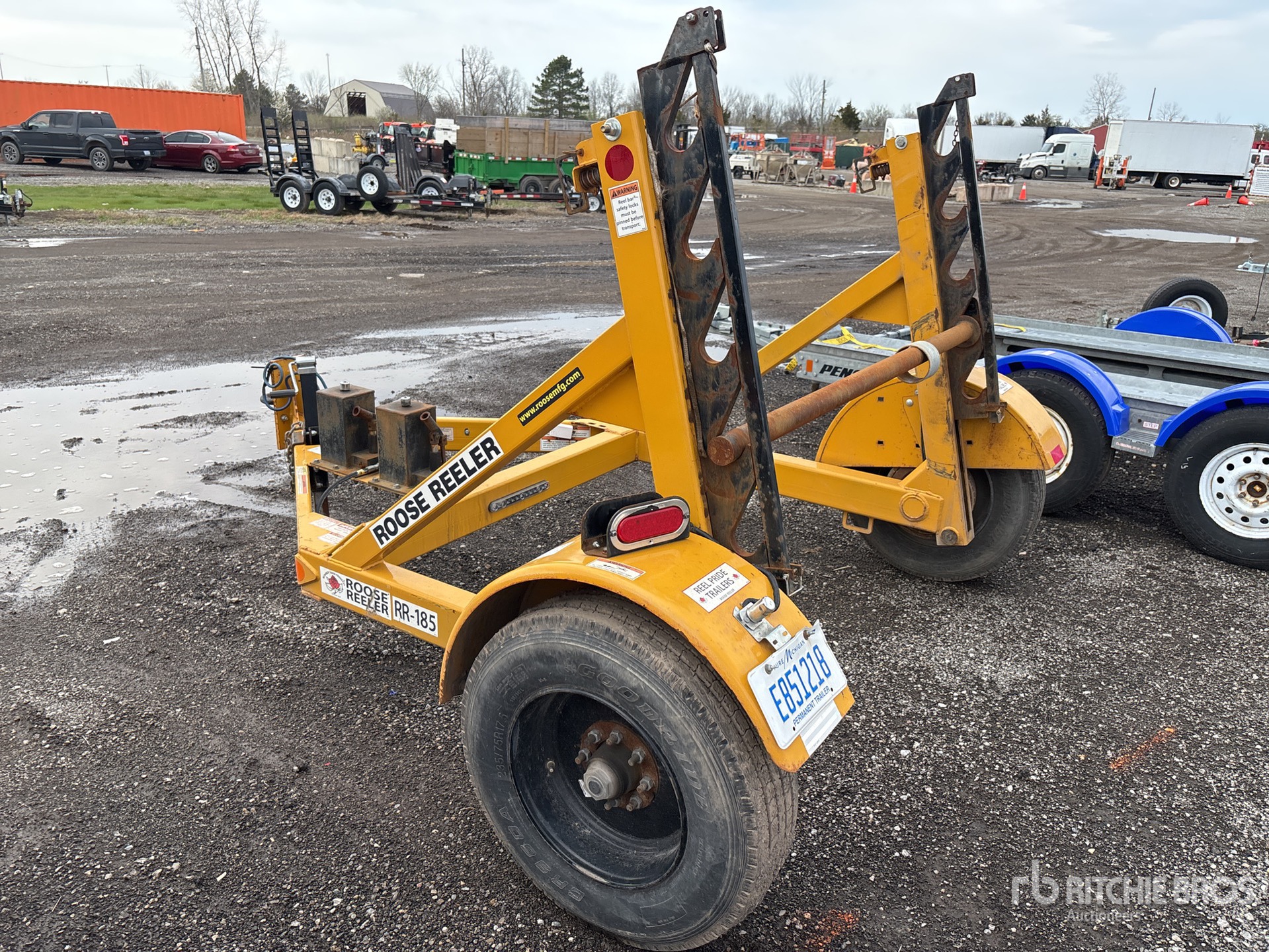 General Appearance with Picture, Left Rear Corner