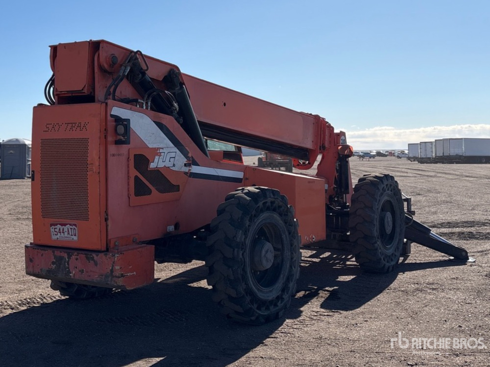 General Appearance with Picture, Right Rear Corner