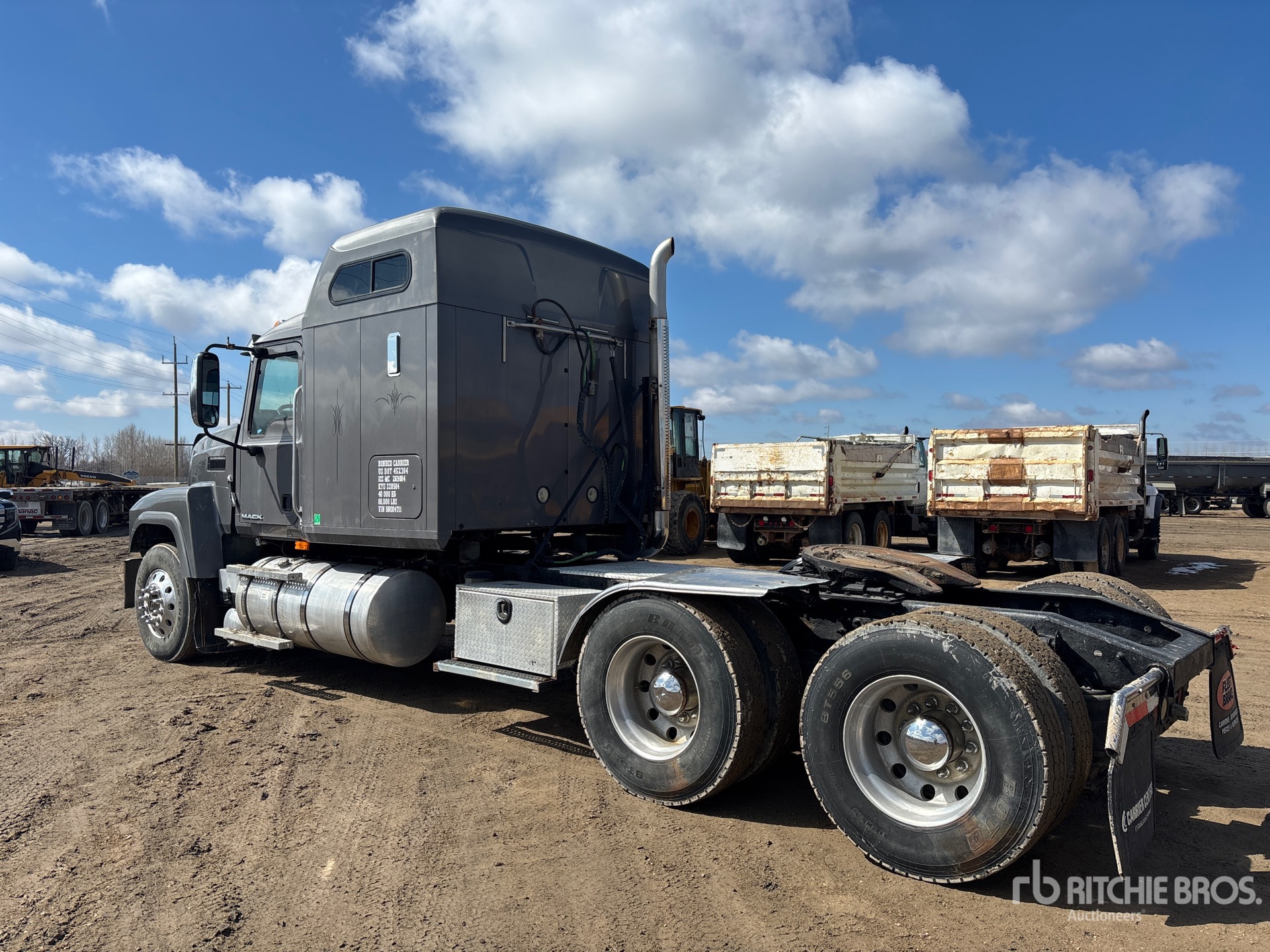 General Appearance with Imagen: esquina trasera izquierda