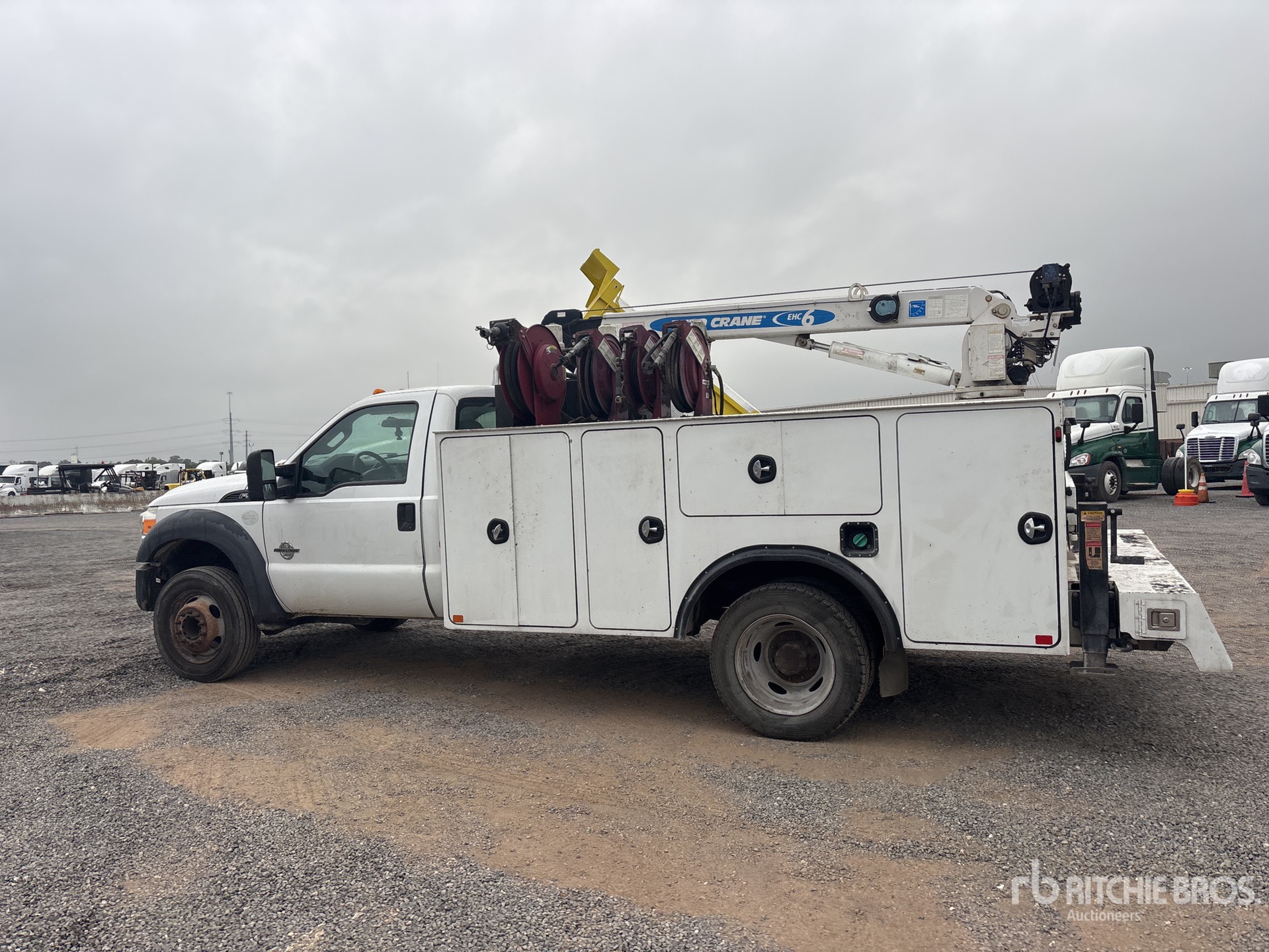 Aspect général with Image, coin arrière gauche