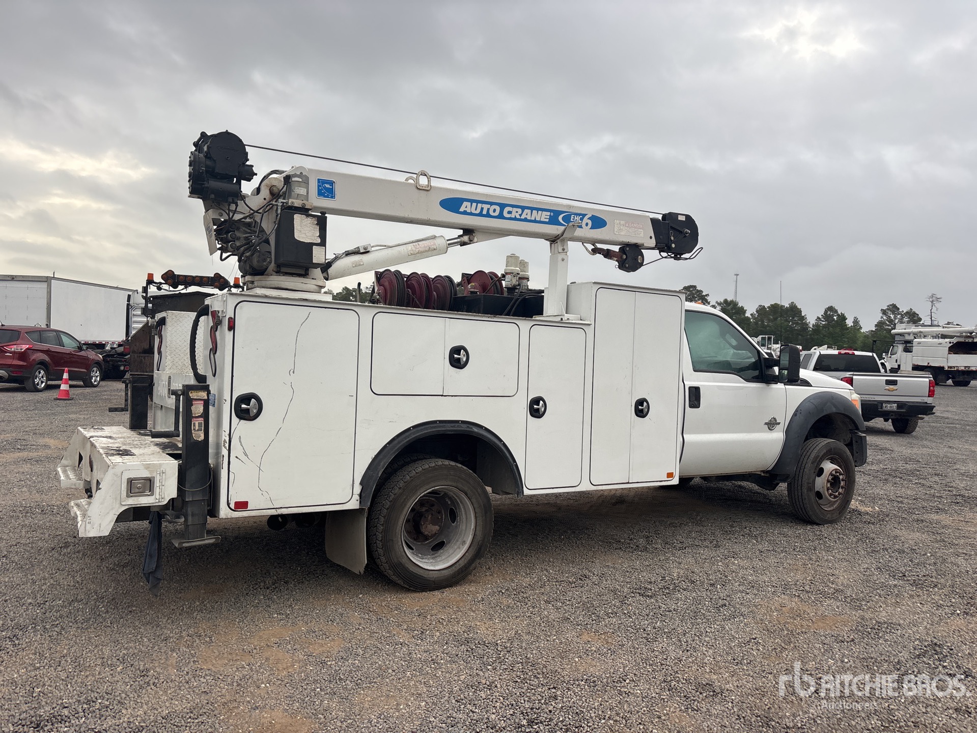 Aspect général with Image, coin arrière droit