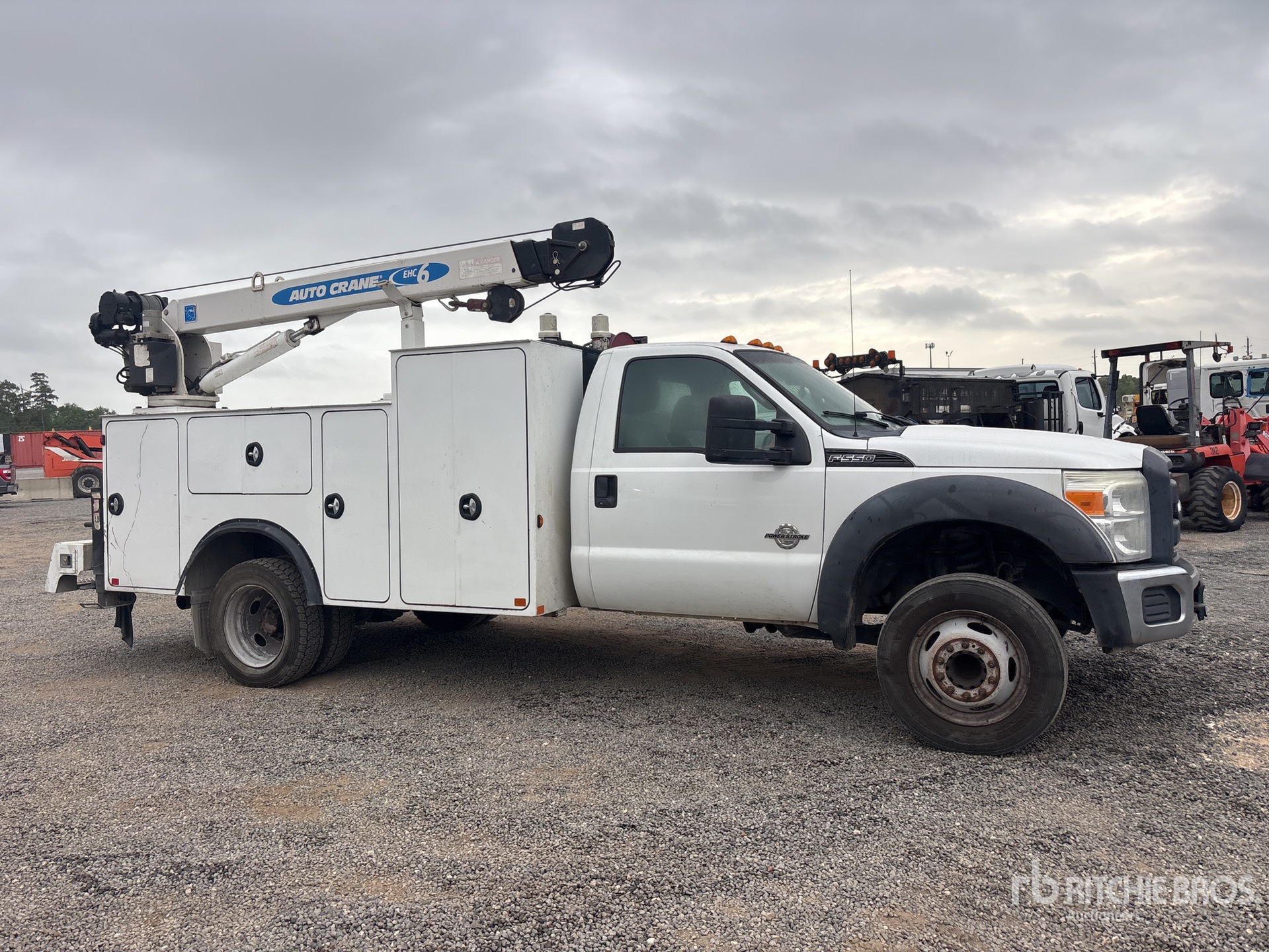 Aspect général with Image, coin avant droit