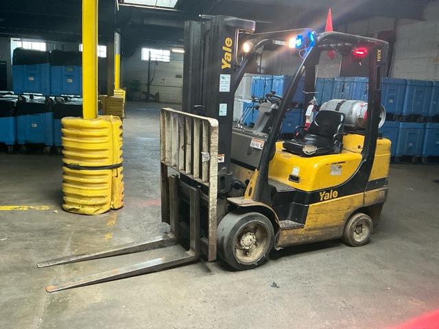 2012 Yale GLC070VXNVRE085 6500 lb Forklift