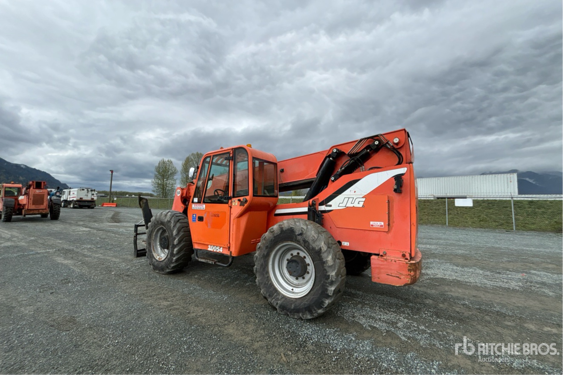 General Appearance with Picture, Left Rear Corner