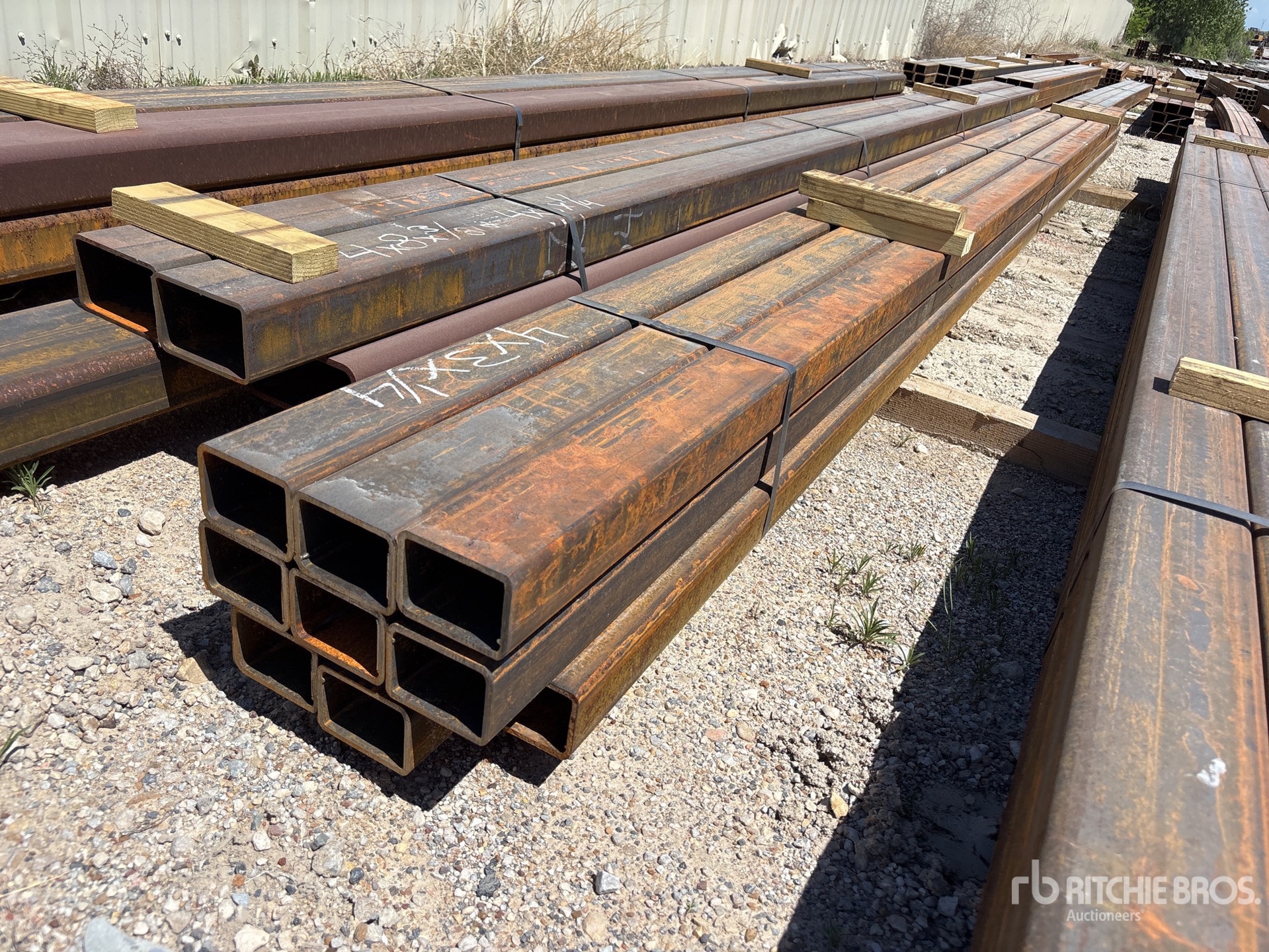 General Appearance with Image, coin avant droit