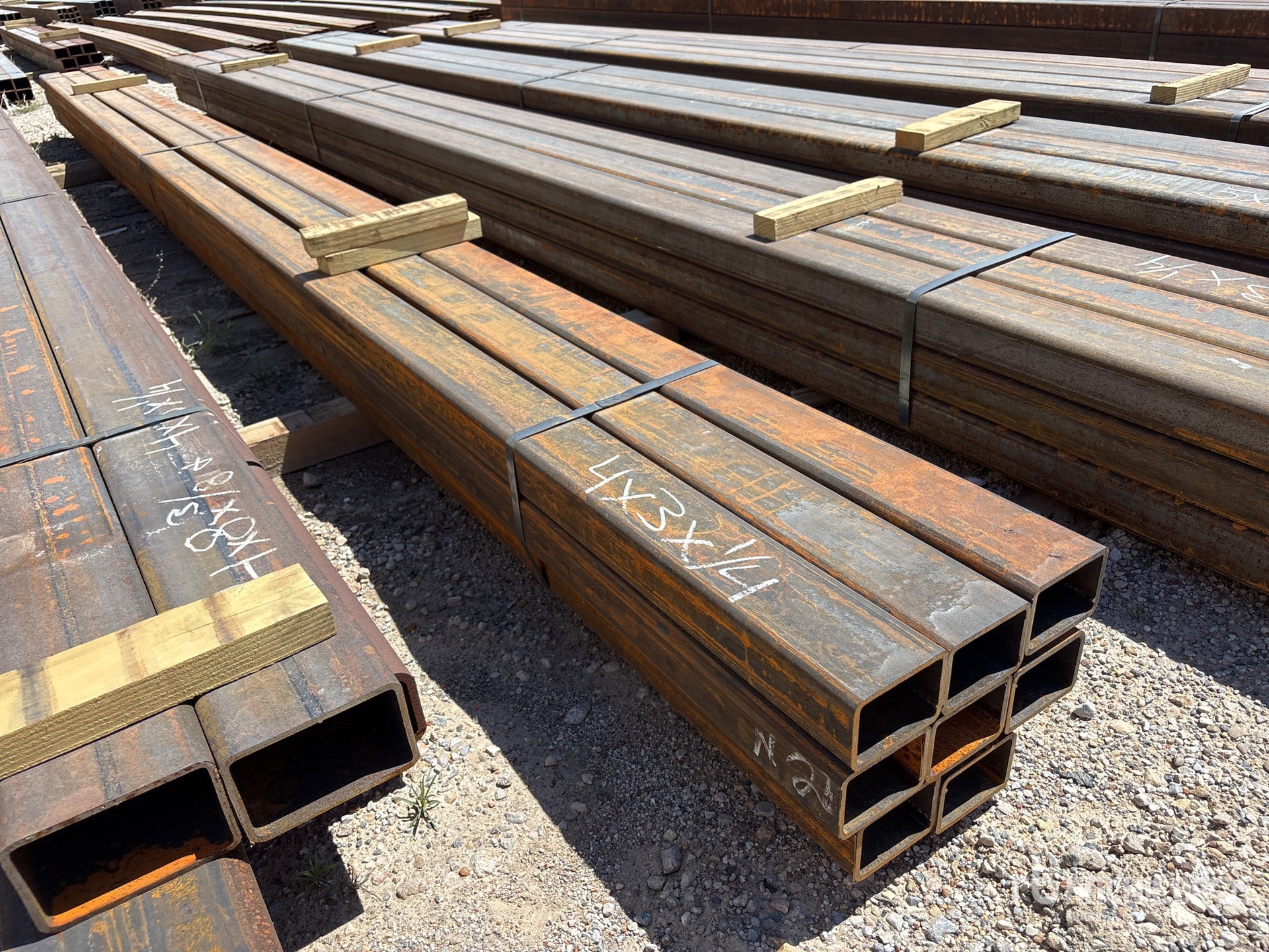 General Appearance with Image, coin arrière droit