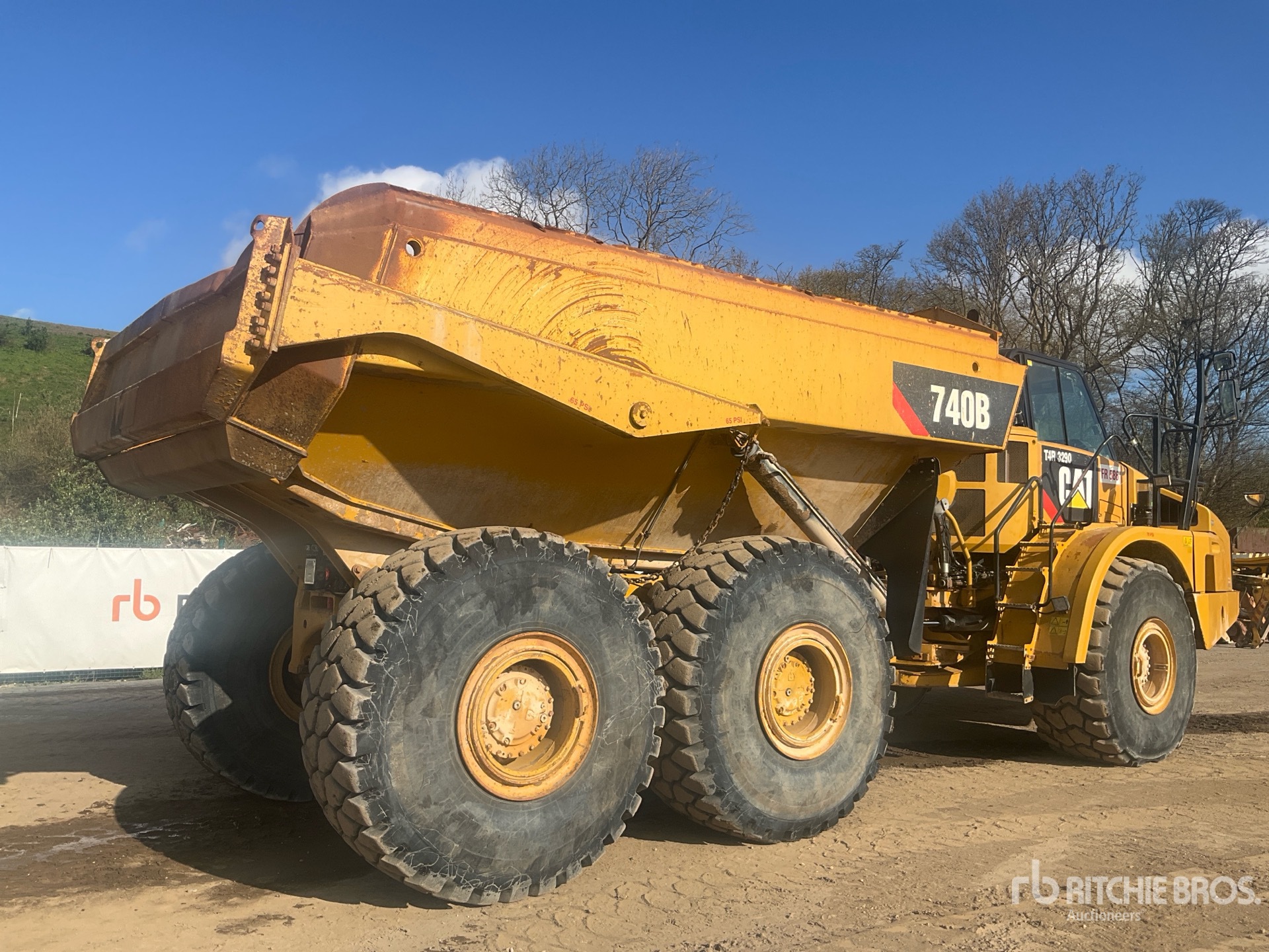 General Appearance with Imagen: esquina trasera derecha