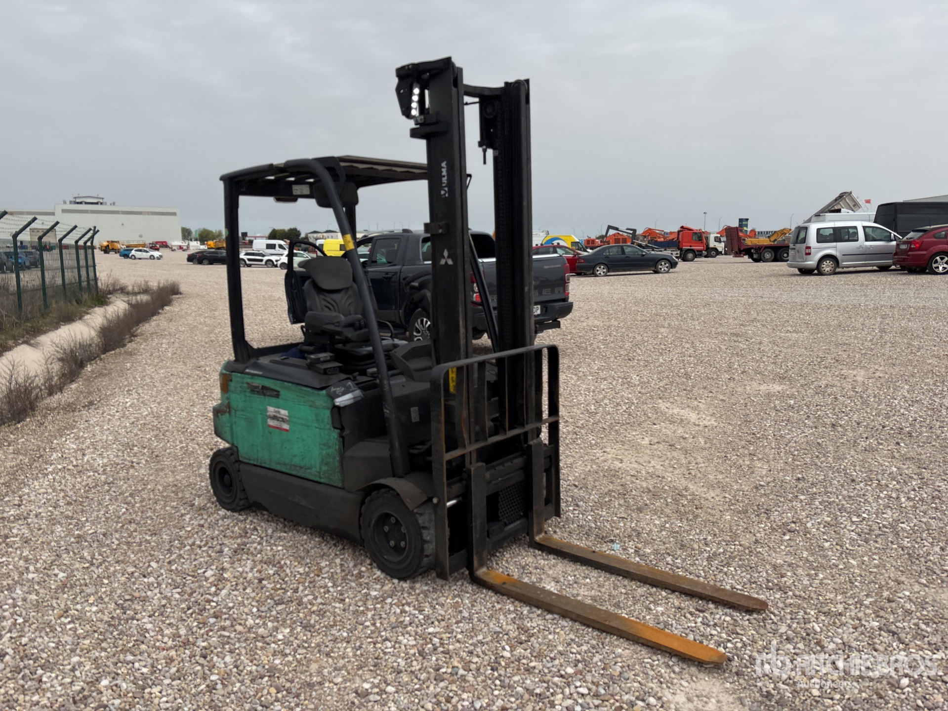 General Appearance with Imagen: esquina trasera izquierda