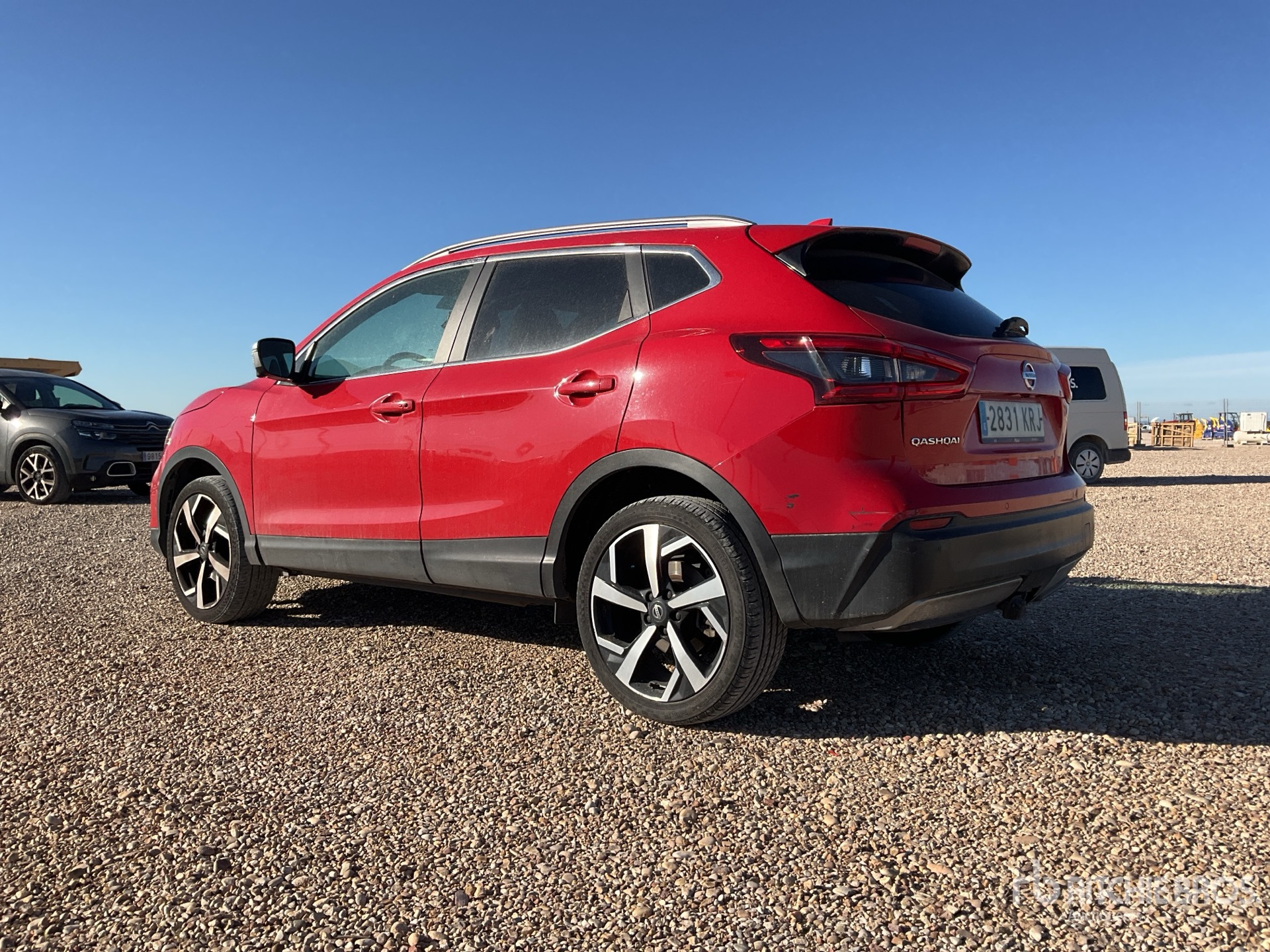 General Appearance with Foto, angolo posteriore sinistro