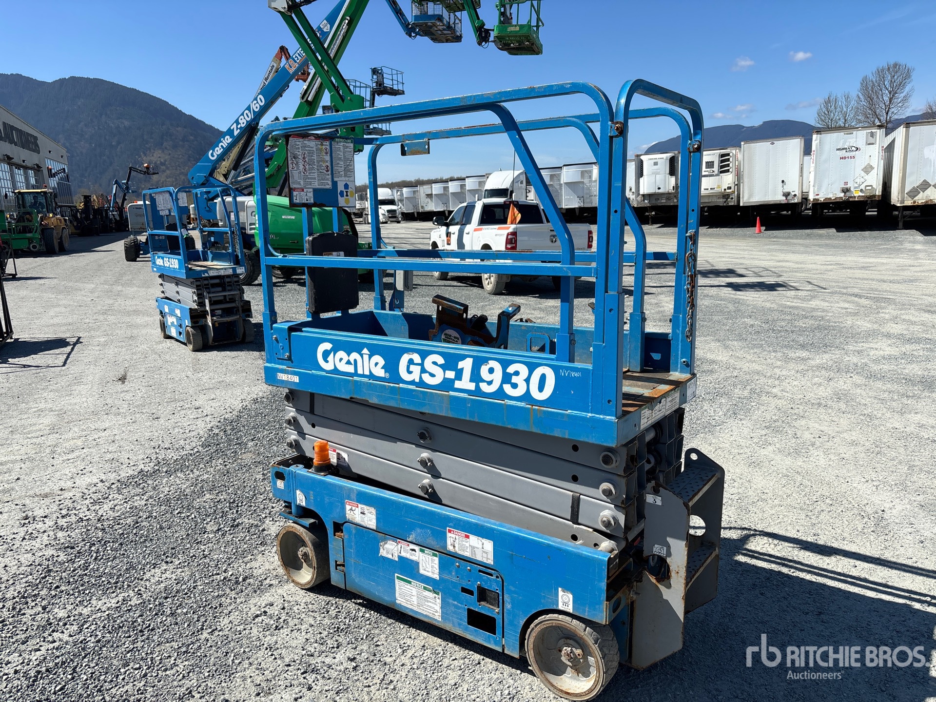 General Appearance with Imagen: esquina trasera izquierda