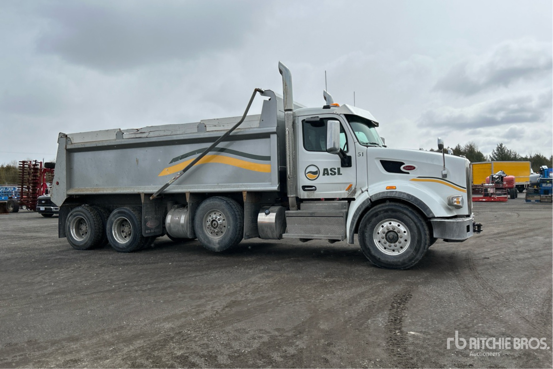 2022 Peterbilt 367