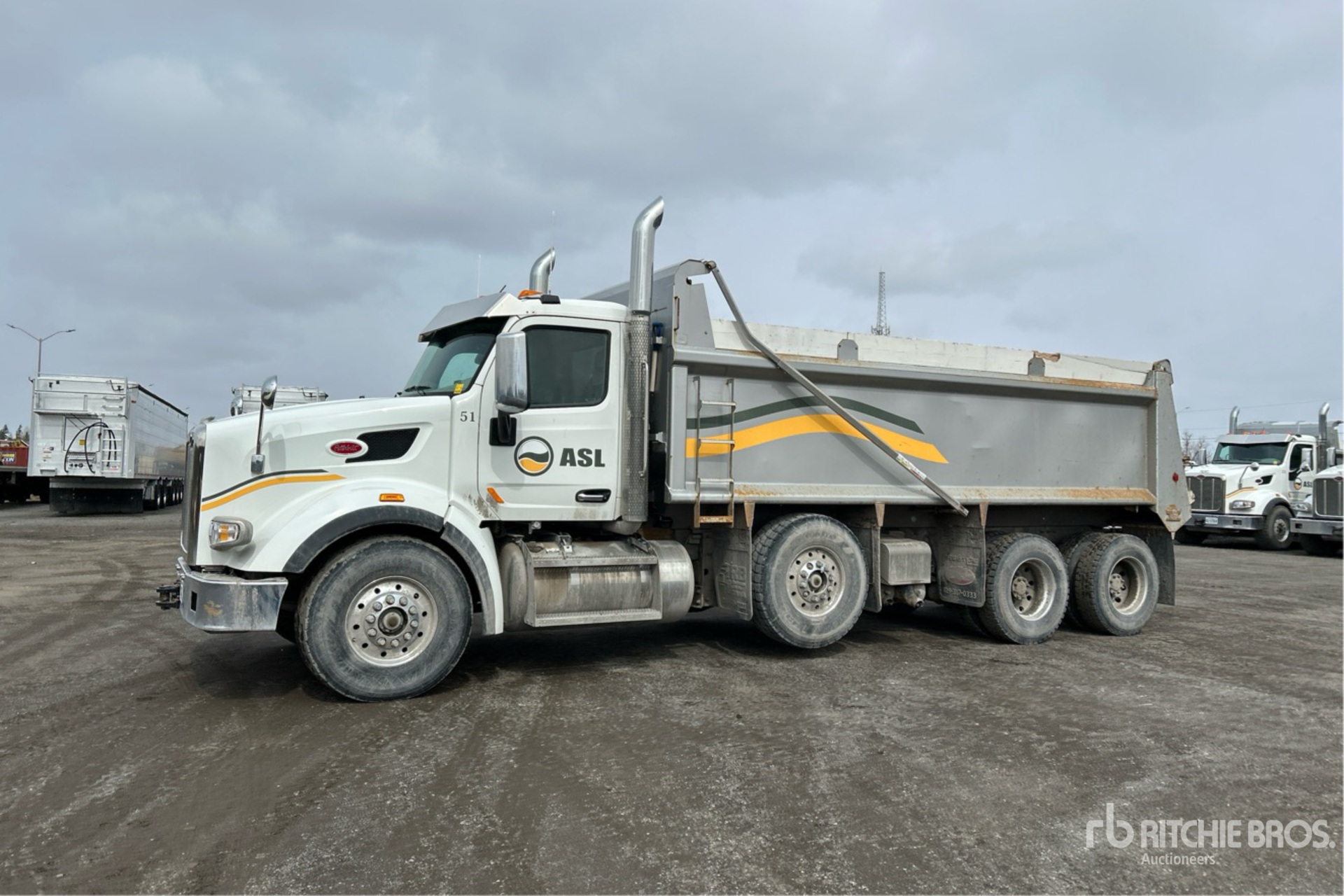 2022 Peterbilt 367