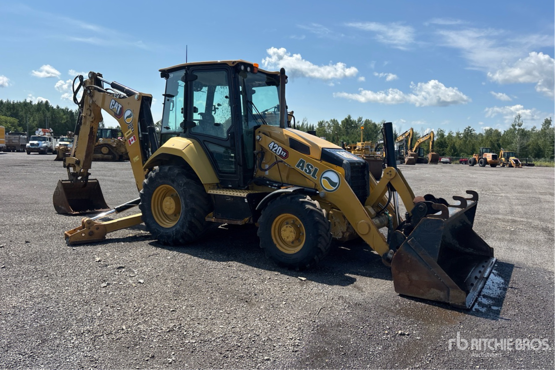 2022 Caterpillar 420 XE