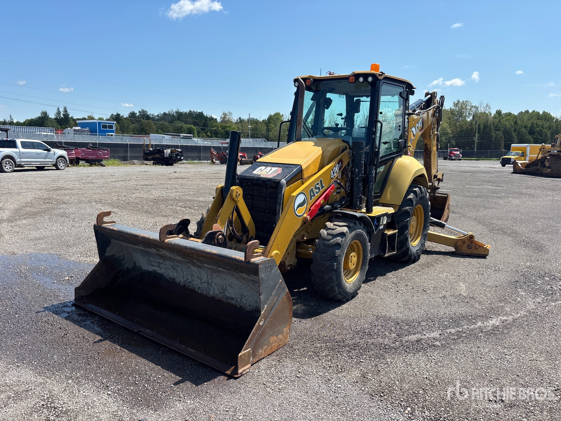 2022 Caterpillar 420 XE