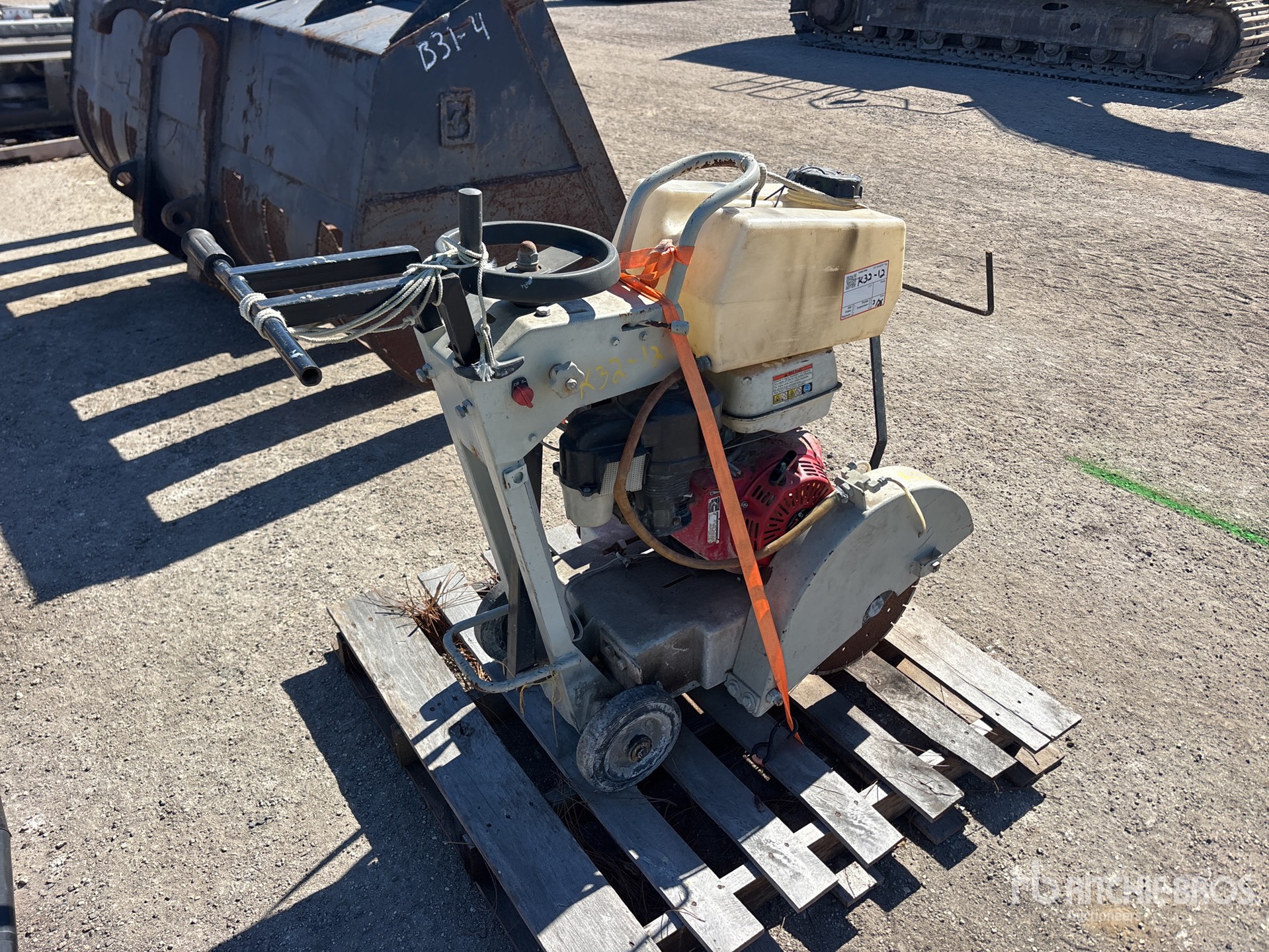 General Appearance with Imagen: esquina trasera derecha