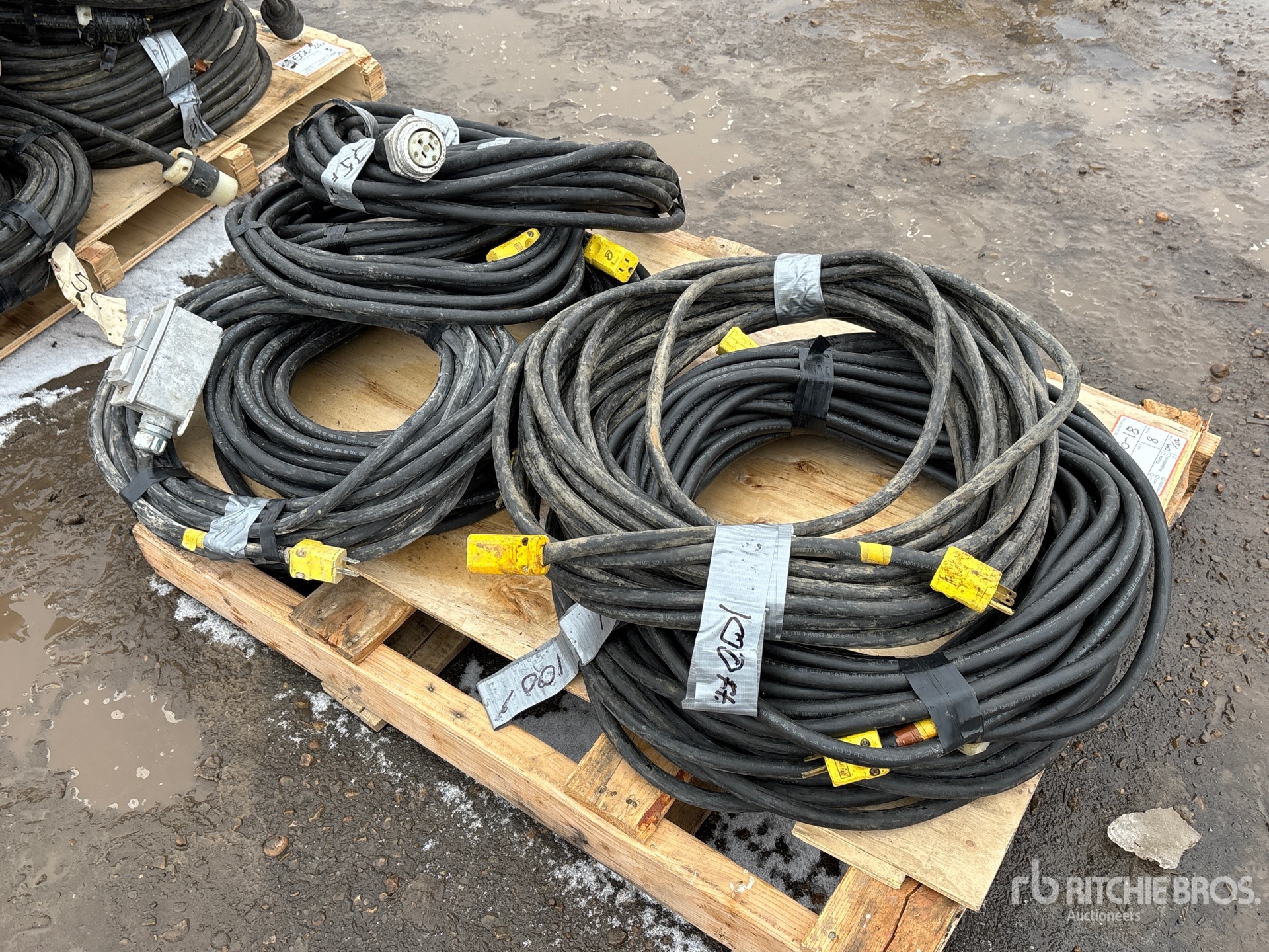 General Appearance with Foto, angolo anteriore sinistro