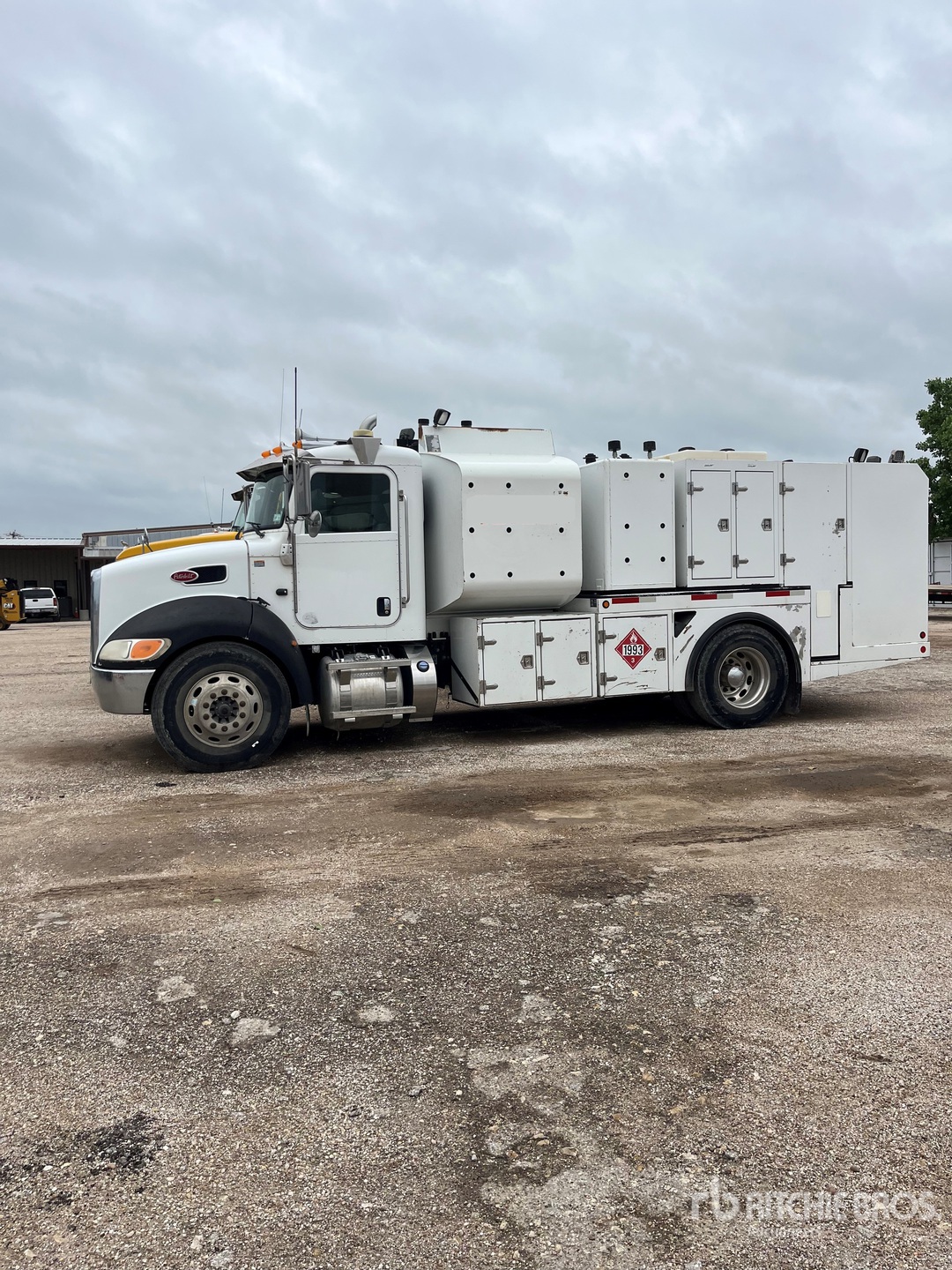 General Appearance with Featured Photo