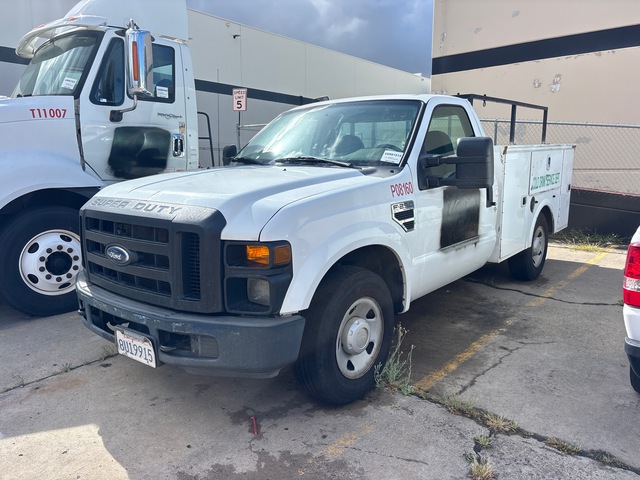 2009 Ford F-250 XL 4x2 Utility Truck