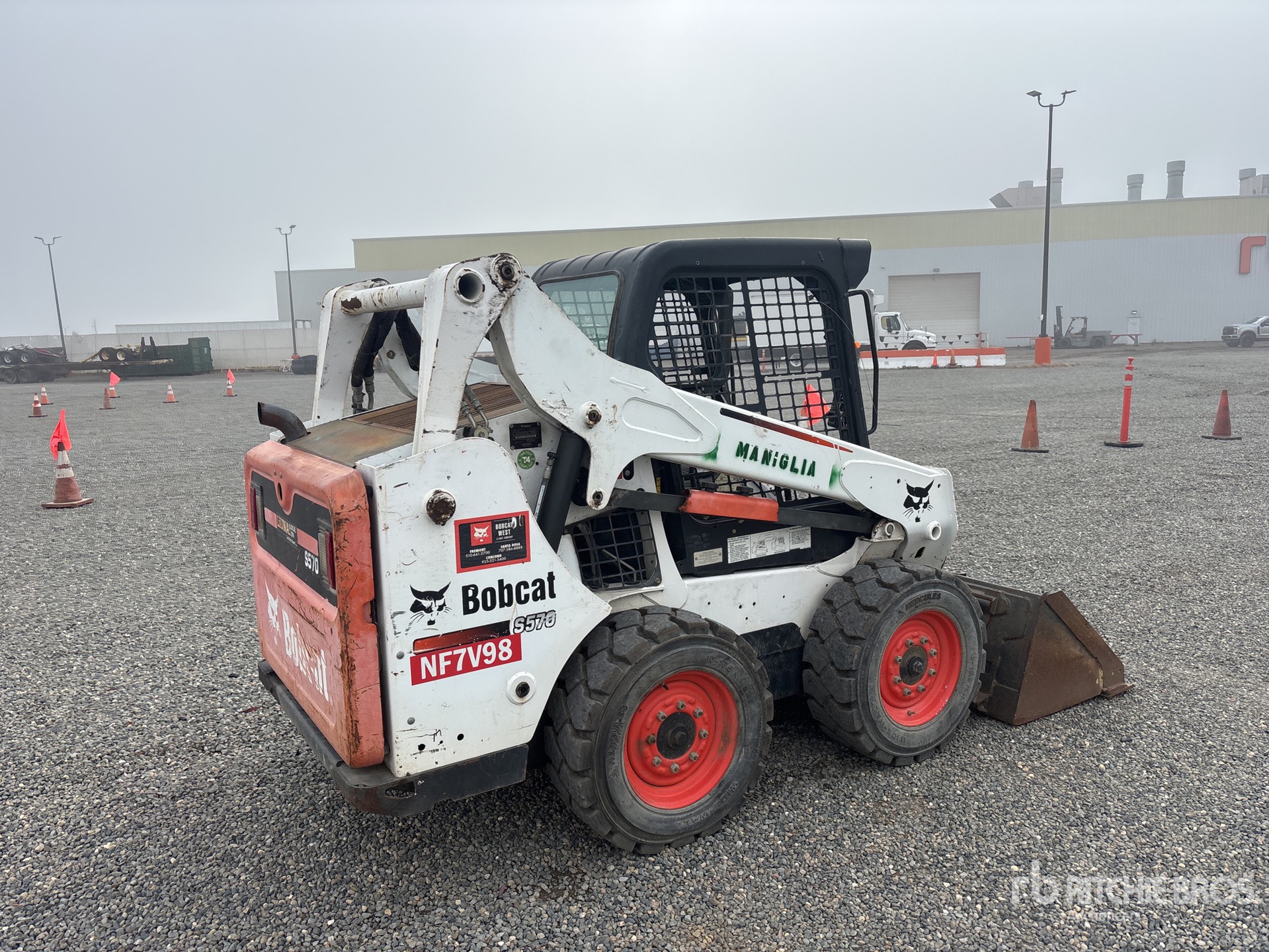 General Appearance with Picture, Right Rear Corner