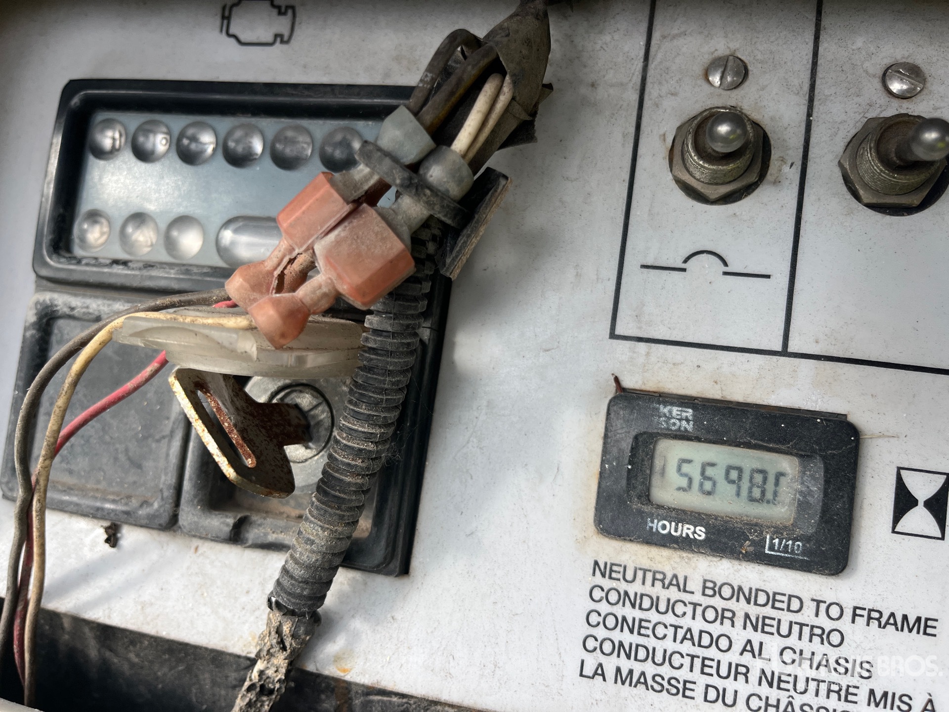 General Appearance with Hour Meter / Odometer